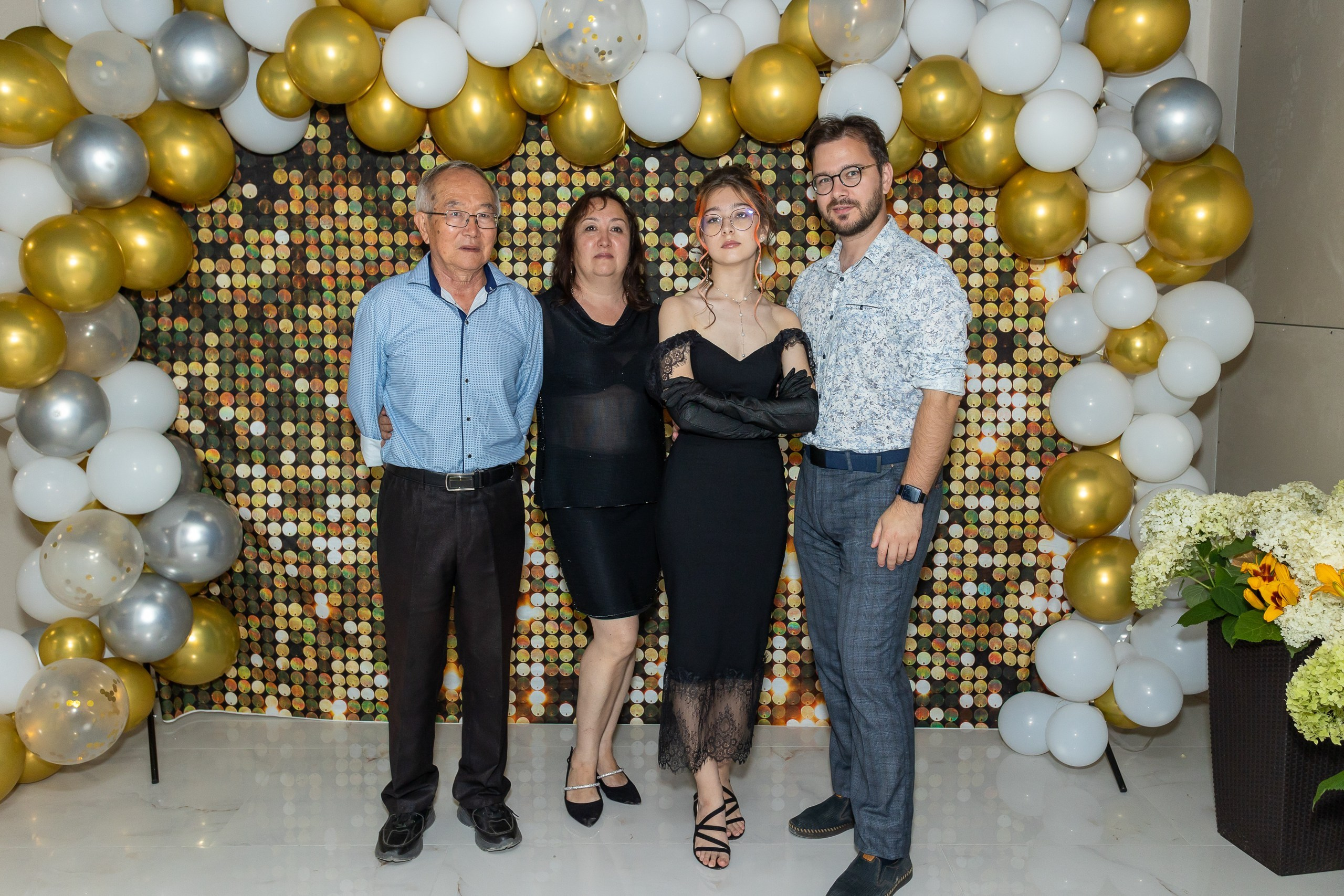 Вручение аттестата и выпускной вечер. Выпускные альбомы Майкоп, Краснодар Елена Золотарева