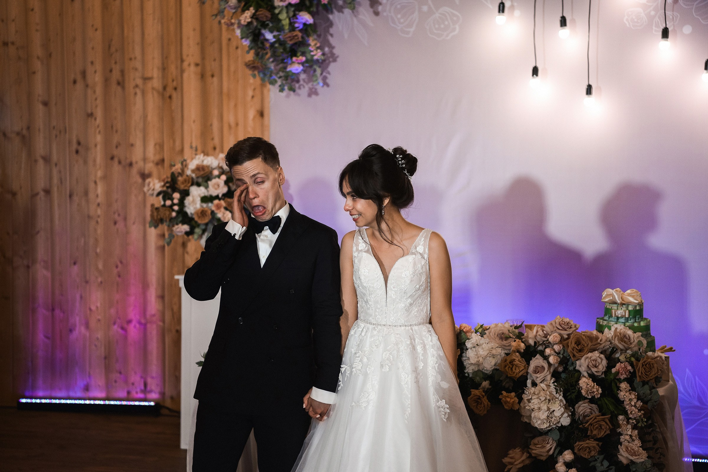 🌄 Демьян и Катя — свадьба в нацпарке "Столбы" | Веселый банкет и эпичные фото на скалах. 📸 Свадебный и семейный фотограф в Красноярске Тихомиров Евгений | 17 лет опыта | 800+ свадеб