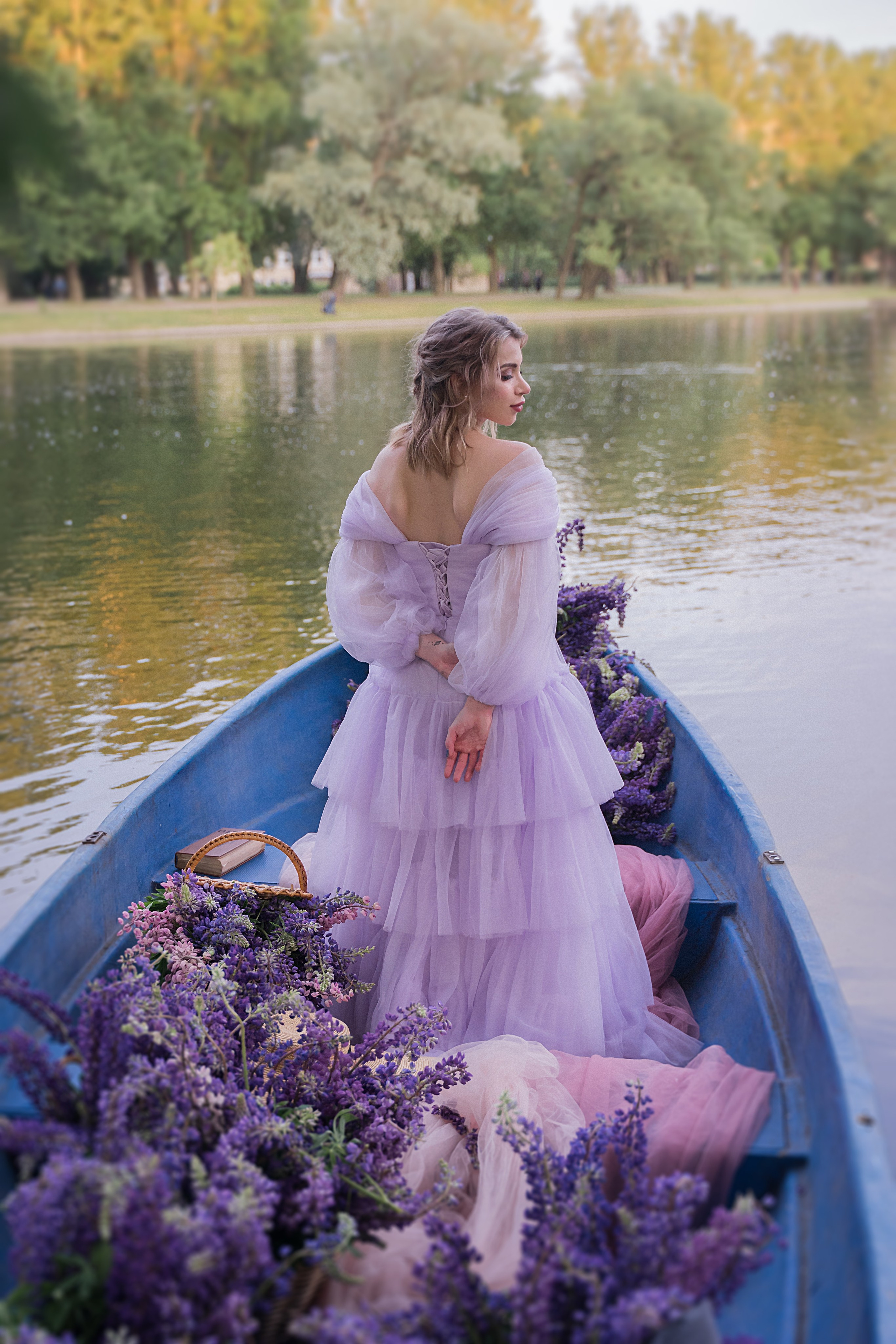 Цветочная лодка. Фотограф в Санкт-Петербурге