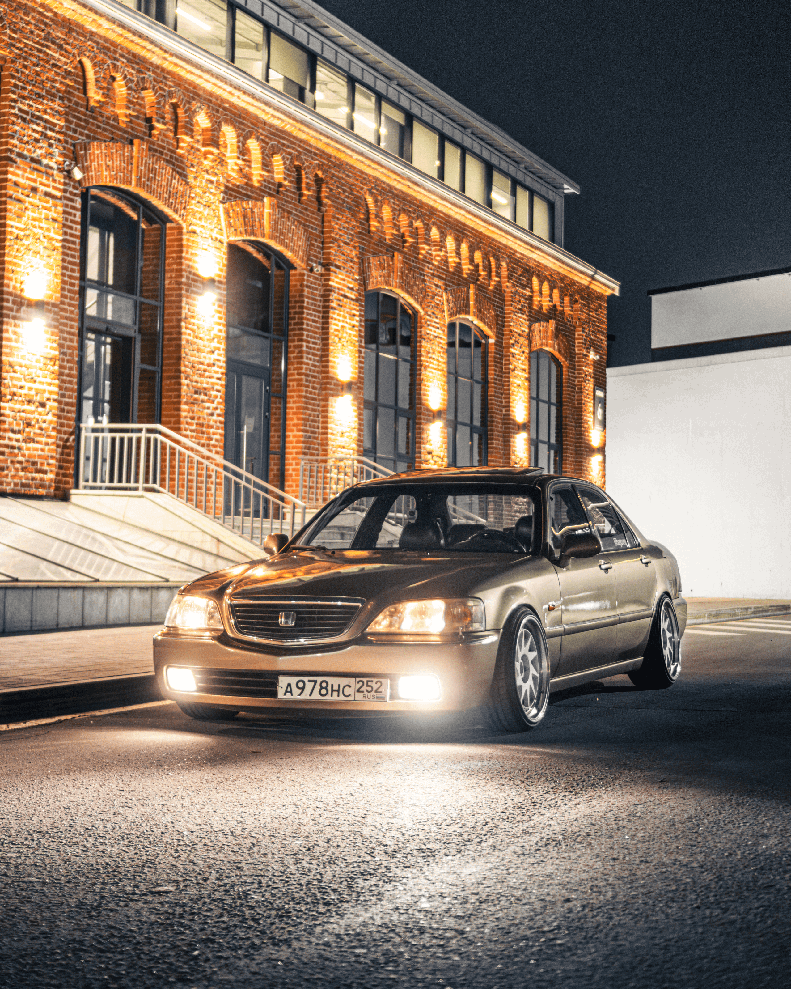 Honda Legend: gothic vibes