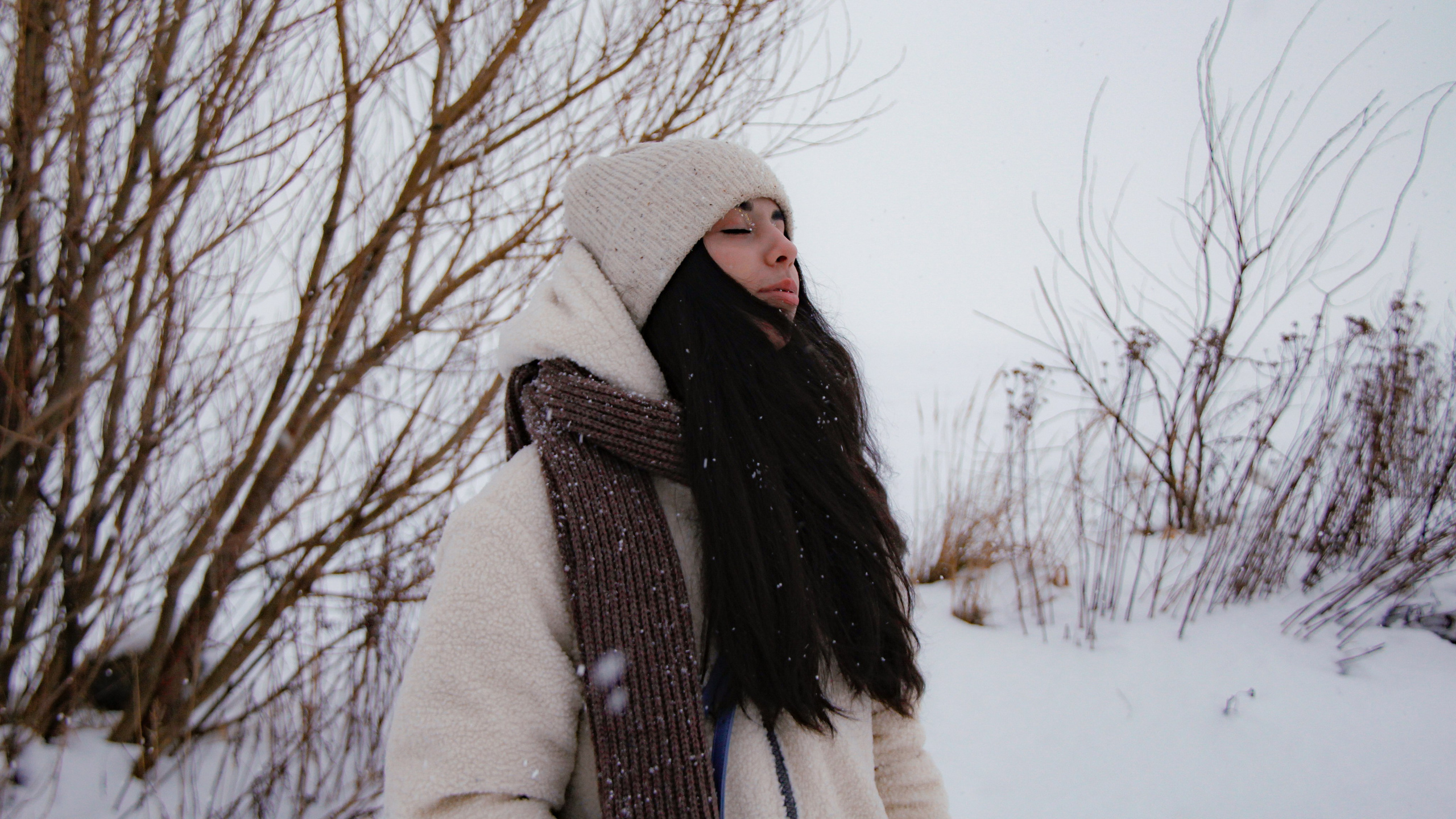 Зимние ветры дуют с озера. Натали. Janie valde |photographer & visual artist