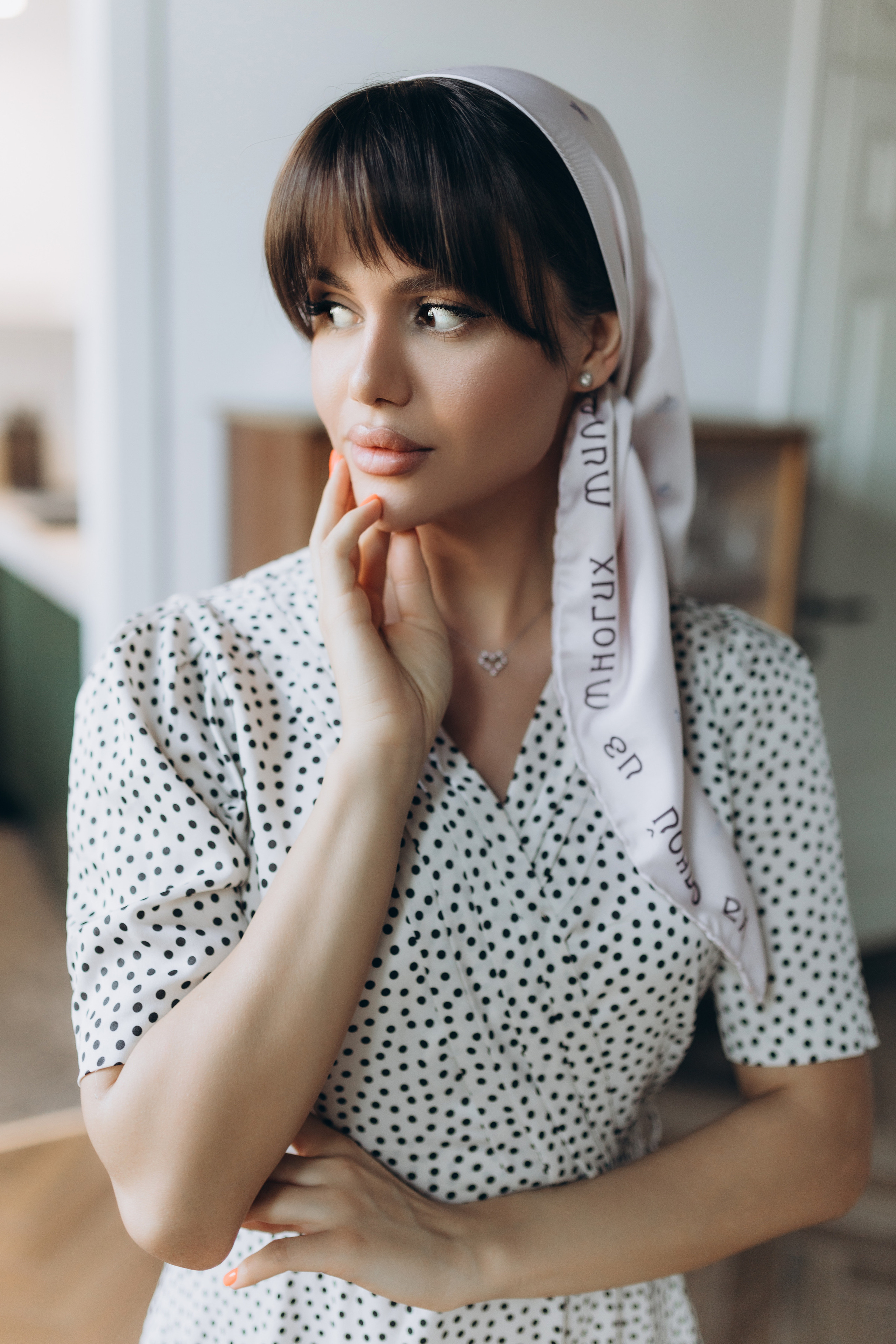 КОНТЕНТ (Дизайнерские платки). Photographer — Regina Sal’manova. Uray