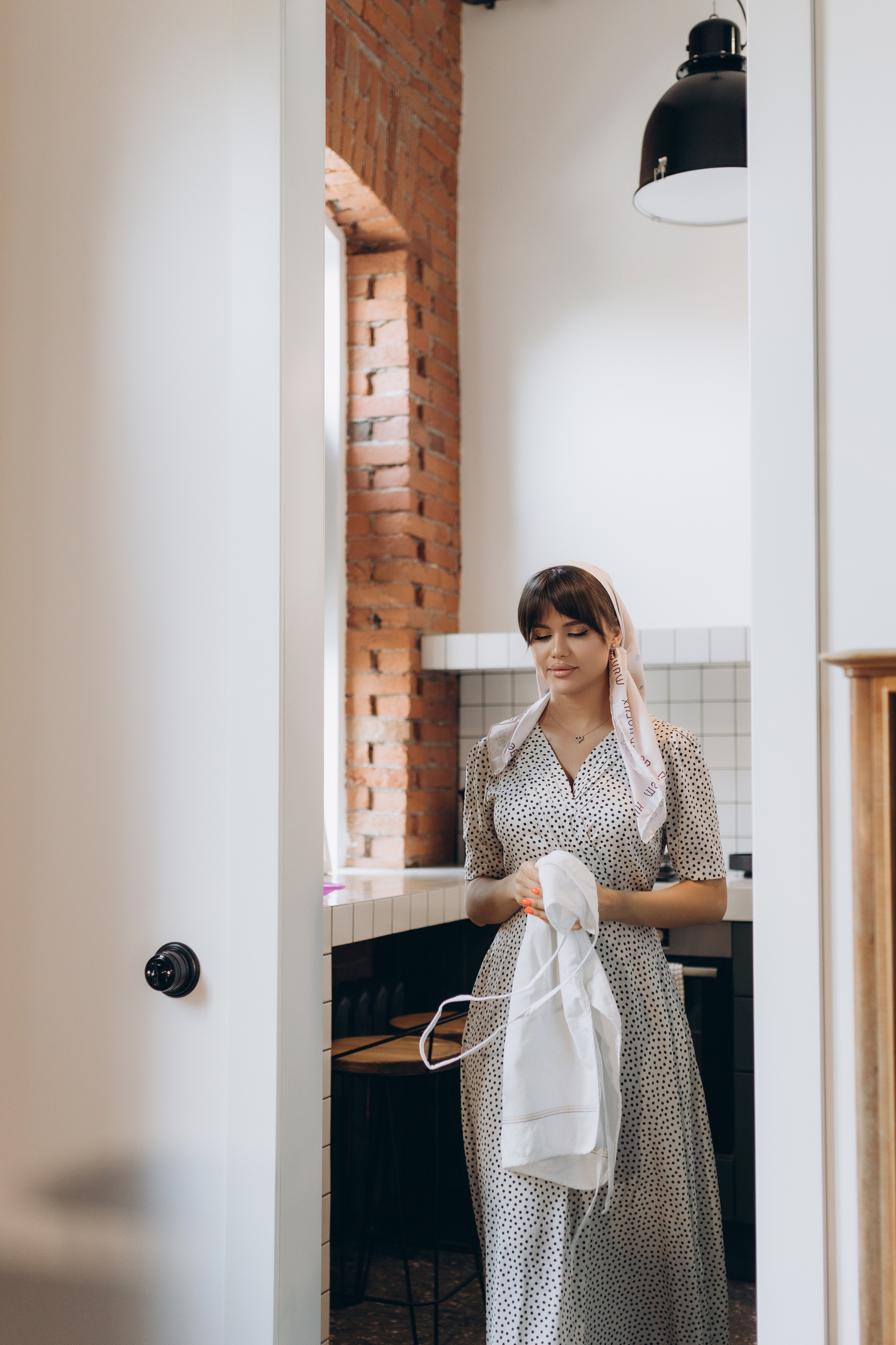 КОНТЕНТ (Дизайнерские платки). Photographer — Regina Sal’manova. Uray