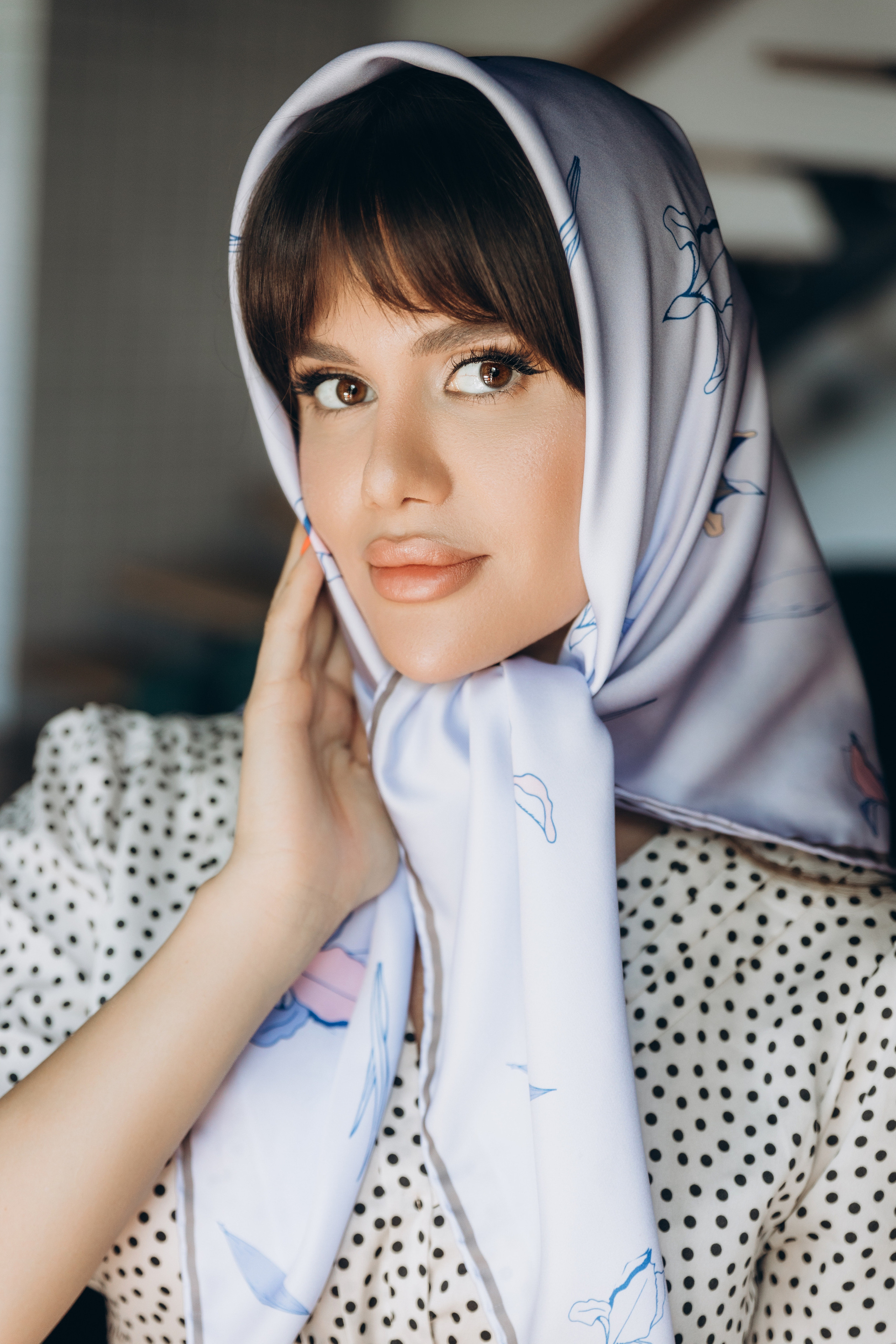 КОНТЕНТ (Дизайнерские платки). Photographer — Regina Sal’manova. Uray