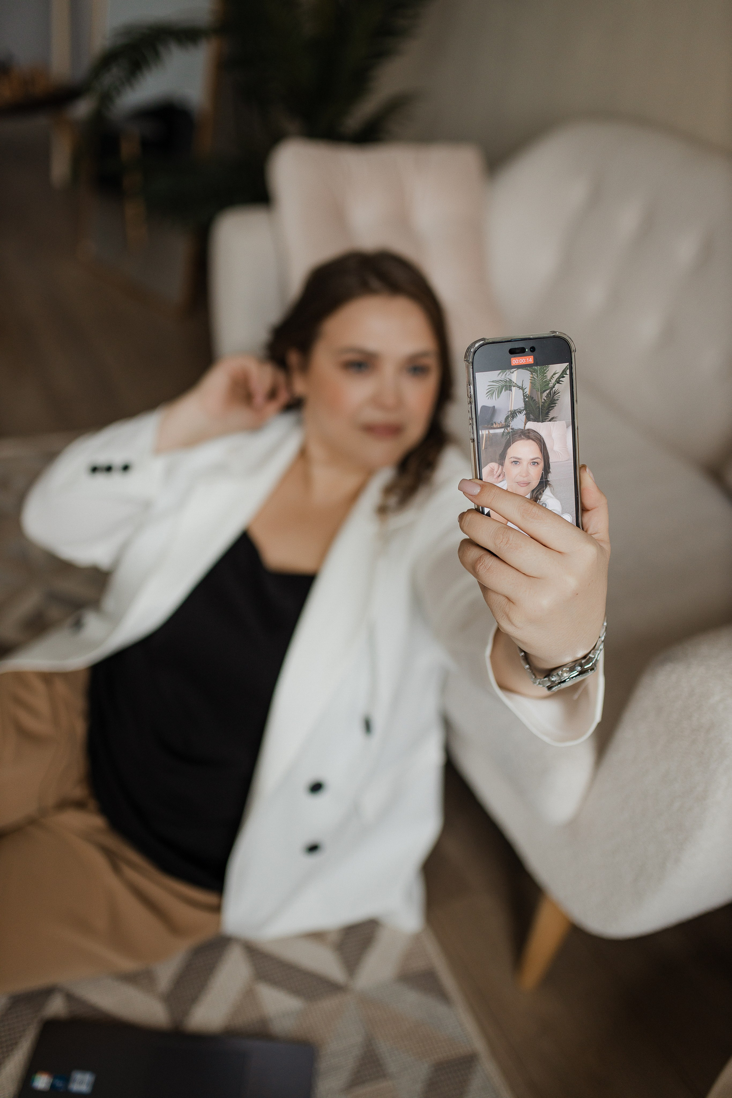 Бизнесс Портрет мастера по маникюру. Семейный и детский фотограф в городе Подолск МО Крылова Ирина