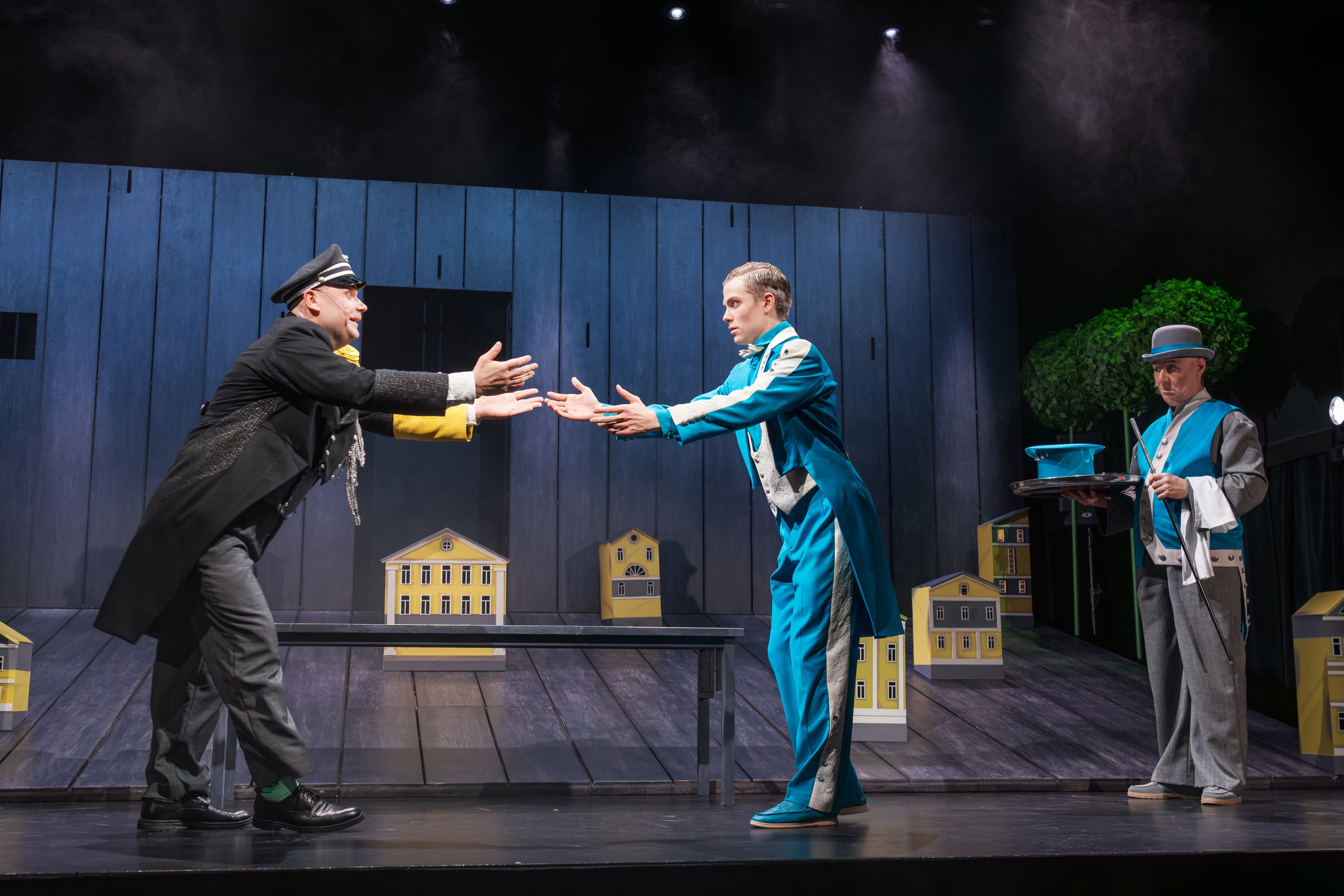 Театр Терезы Дуровой: Ревизор. Сайт фотографа Сергея Абрамова