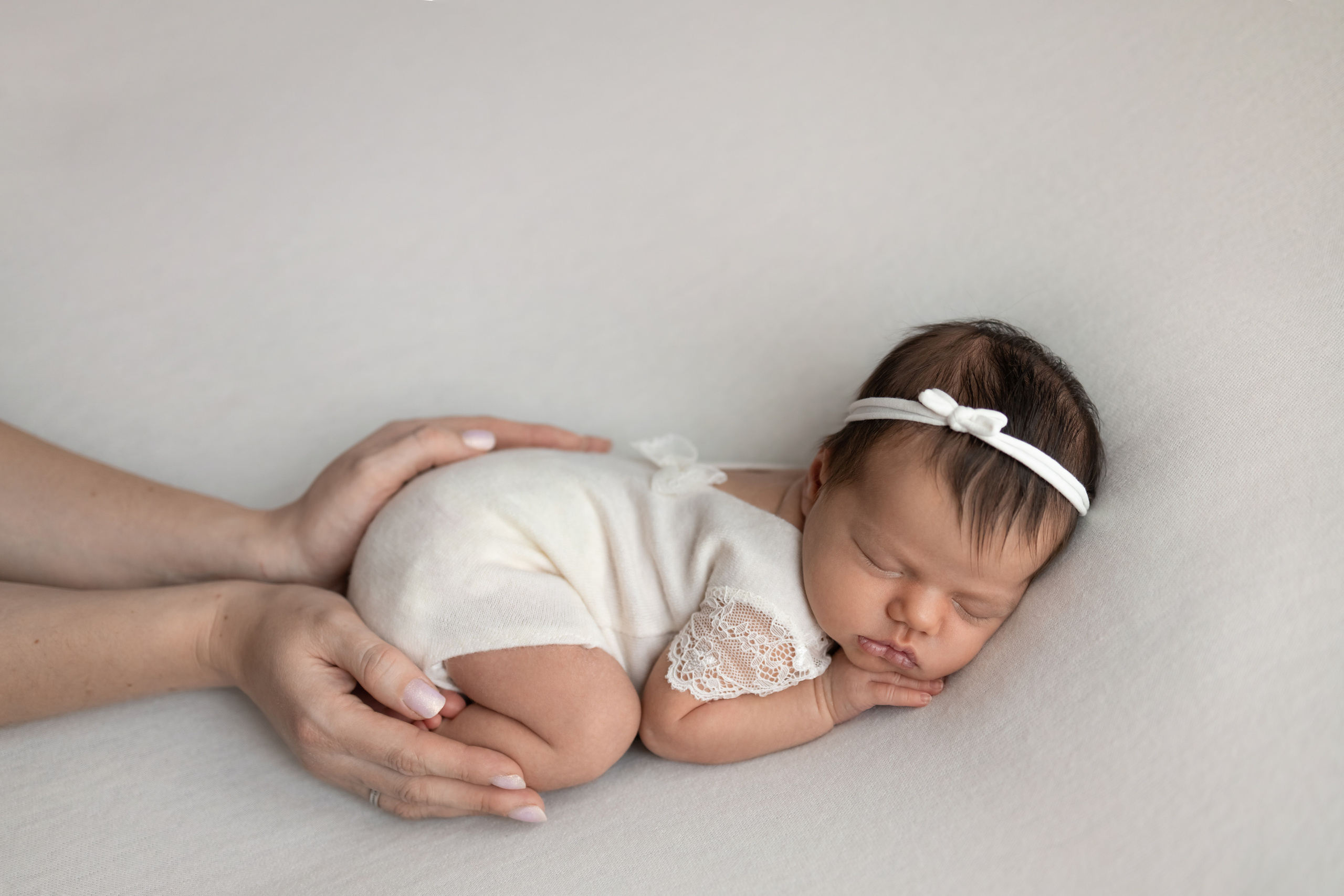 ФОТОСЕССИЯ НОВОРОЖДЕННЫХ В КЛАССИЧЕСКОМ СТИЛЕ. ВАЛЕНТИНА САМОЙЛОВА фотограф в Екатеринбурге