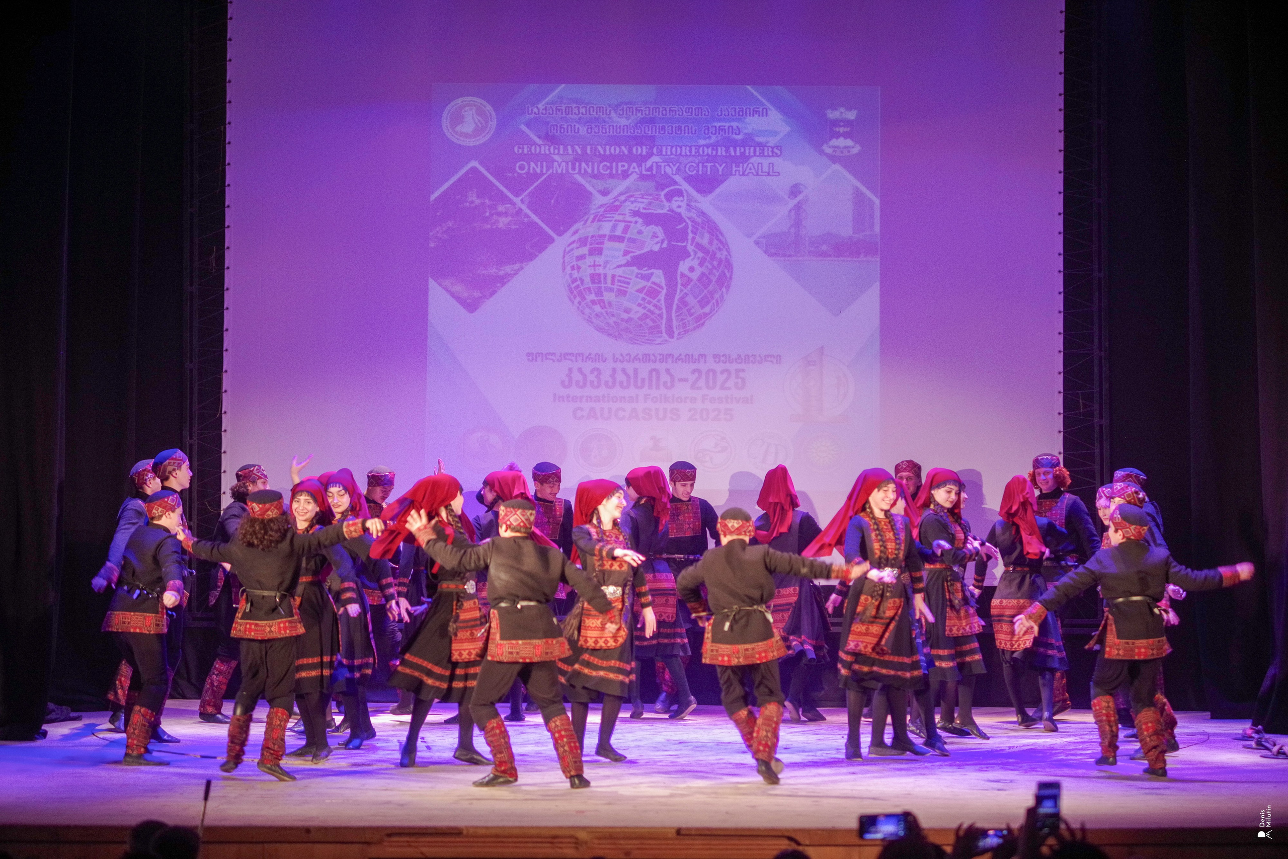 Танцы в прекрасном Они. Портретный фотограф Денис Милютин