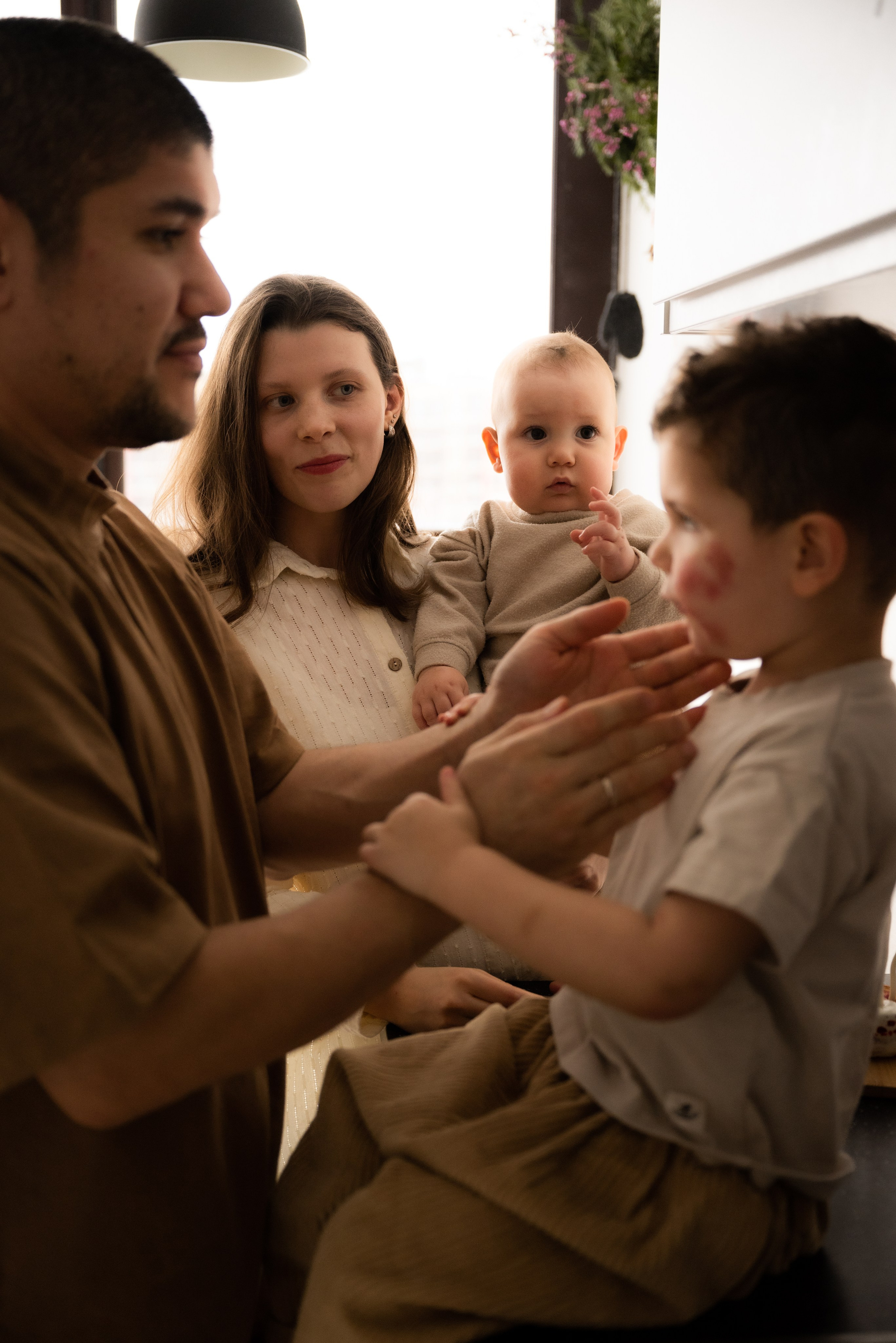 Домашняя фотосессия к дню рождения. Фотограф Ксения Огородова портфолио