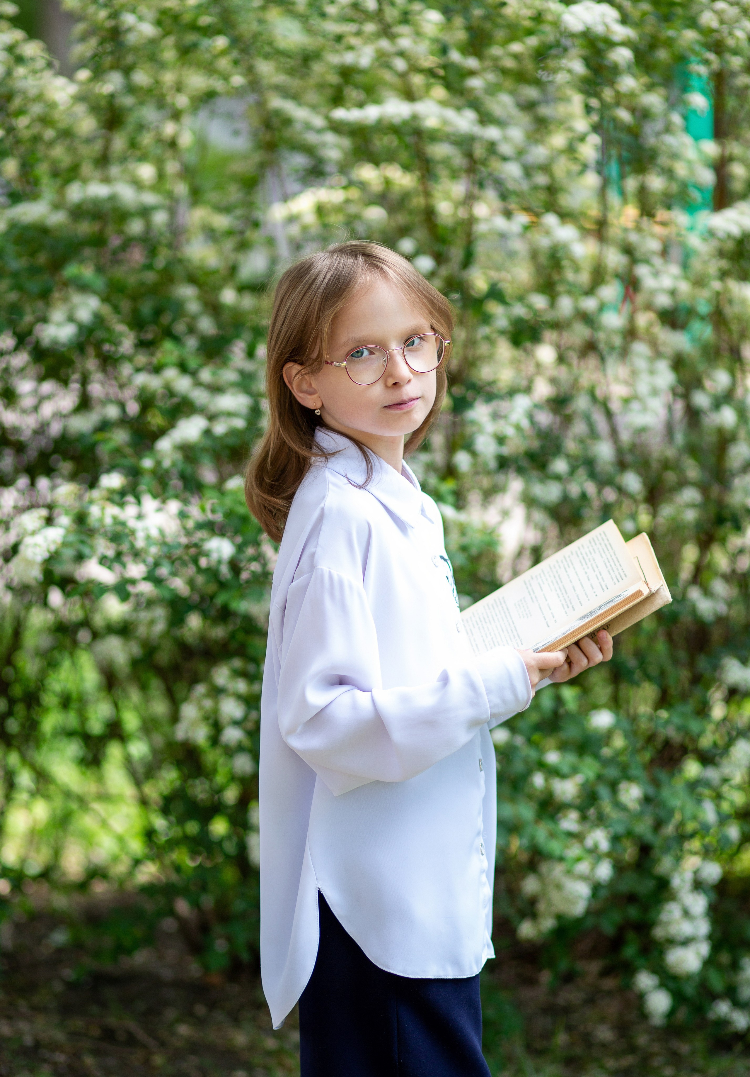 Портреты  — младшая школа (фоны, школа, улица). Выпускные альбомы Воронеж от Веры Соколовой