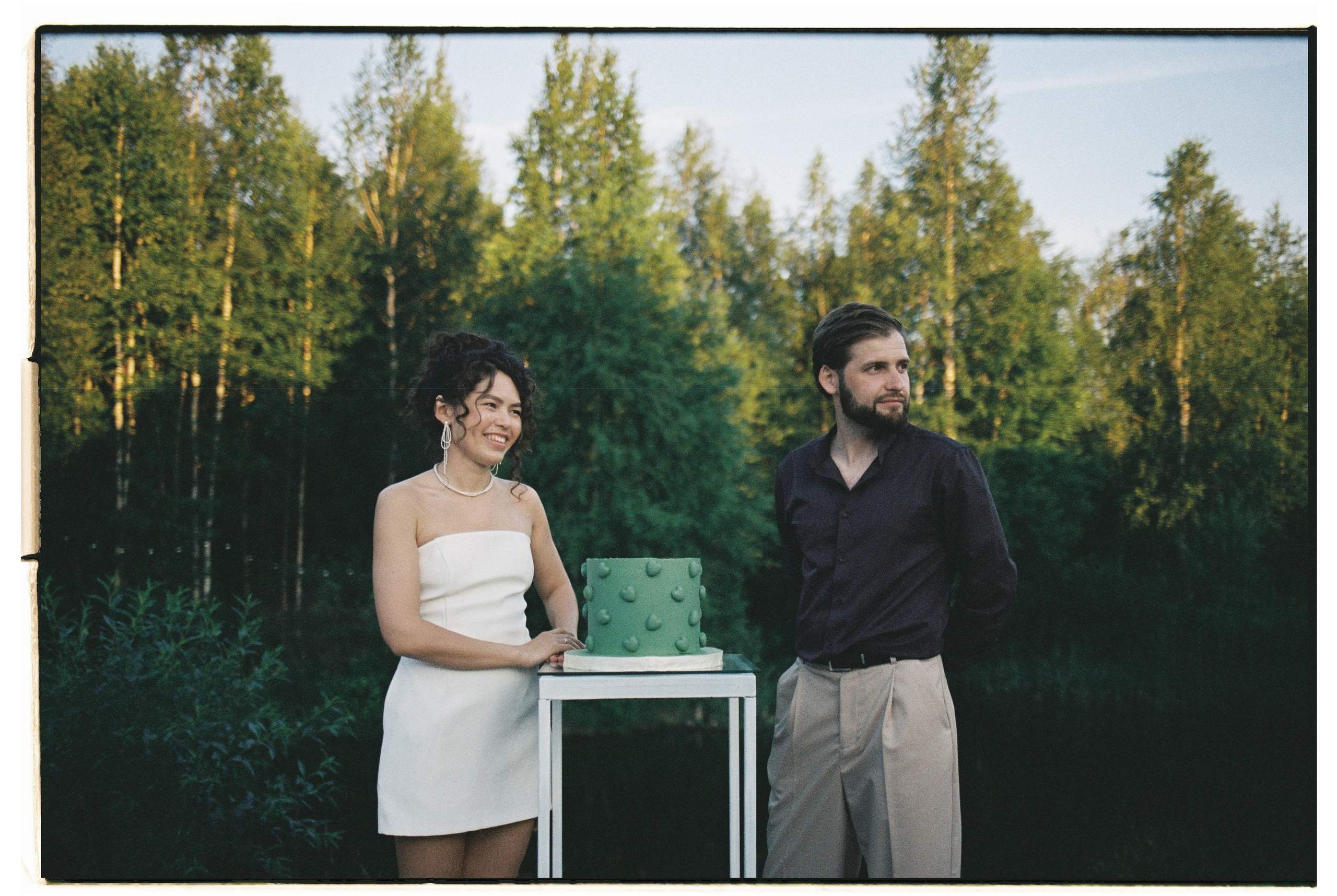 Плюс тридцать градусов на лужайке. Фотограф Андрей Куськало