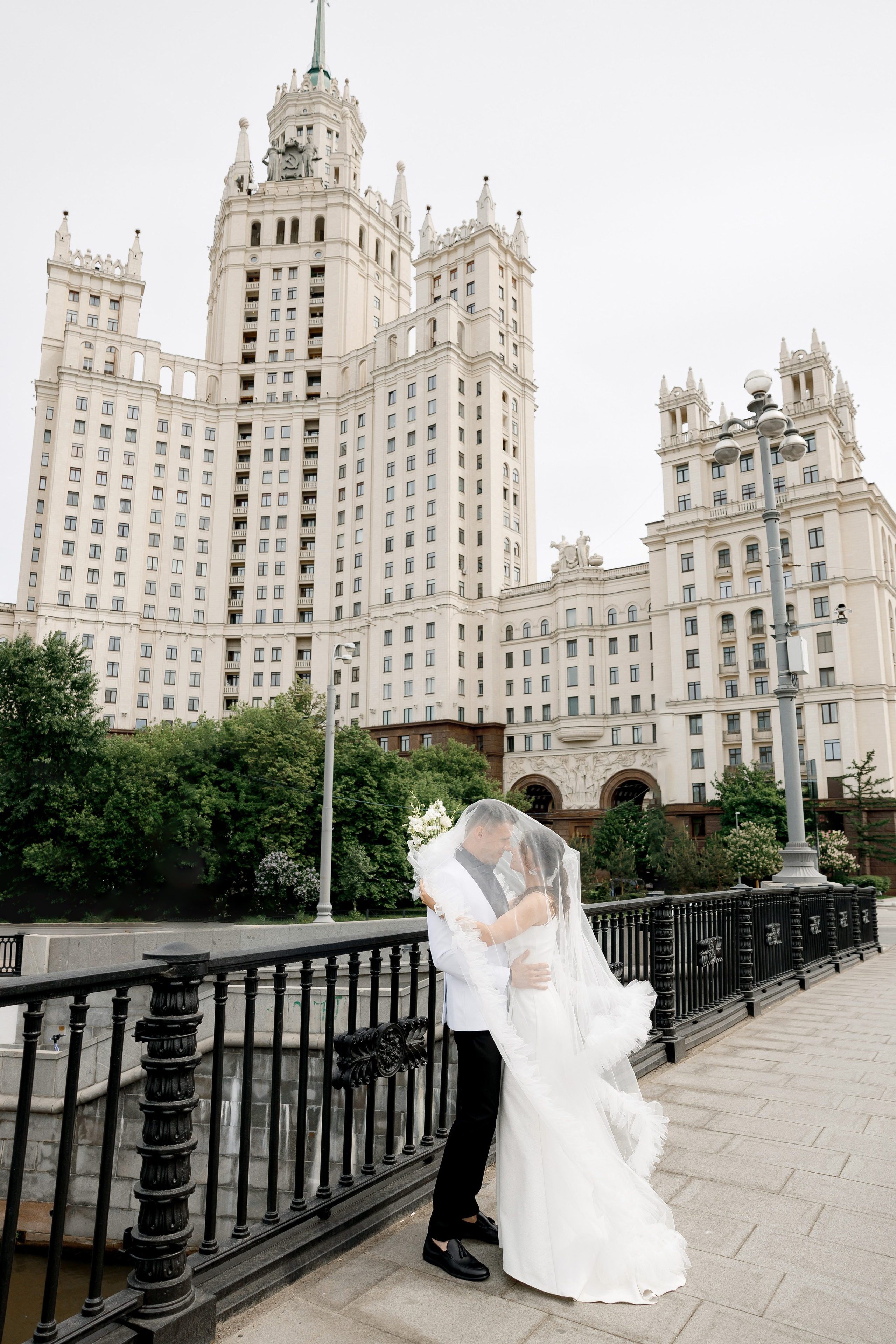 Свадьба в отеле Мовенпик и роспись в Регистрация брака в особняке «Роял». Свадебный фотограф в Москве и Санкт-Петербурге Денис Ходюков