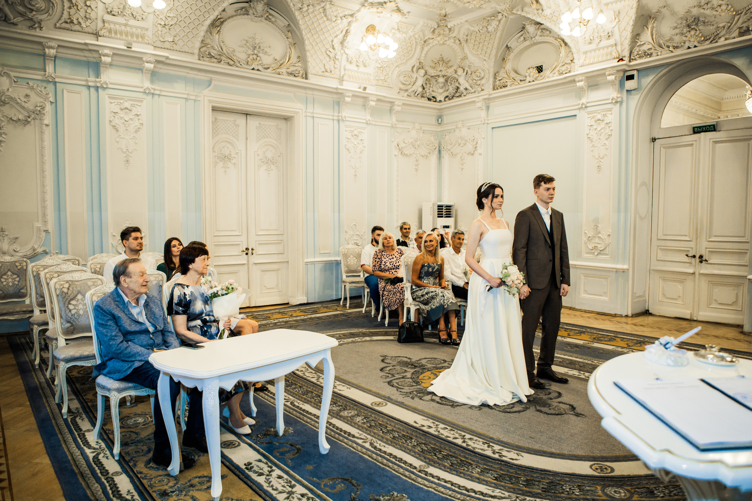 Свадебная фотосессия молодой пары. Дворец Бракосочетаний №2. Детский, свадебный и семейный фотограф Юлия Курбатова, Санкт-Петербург