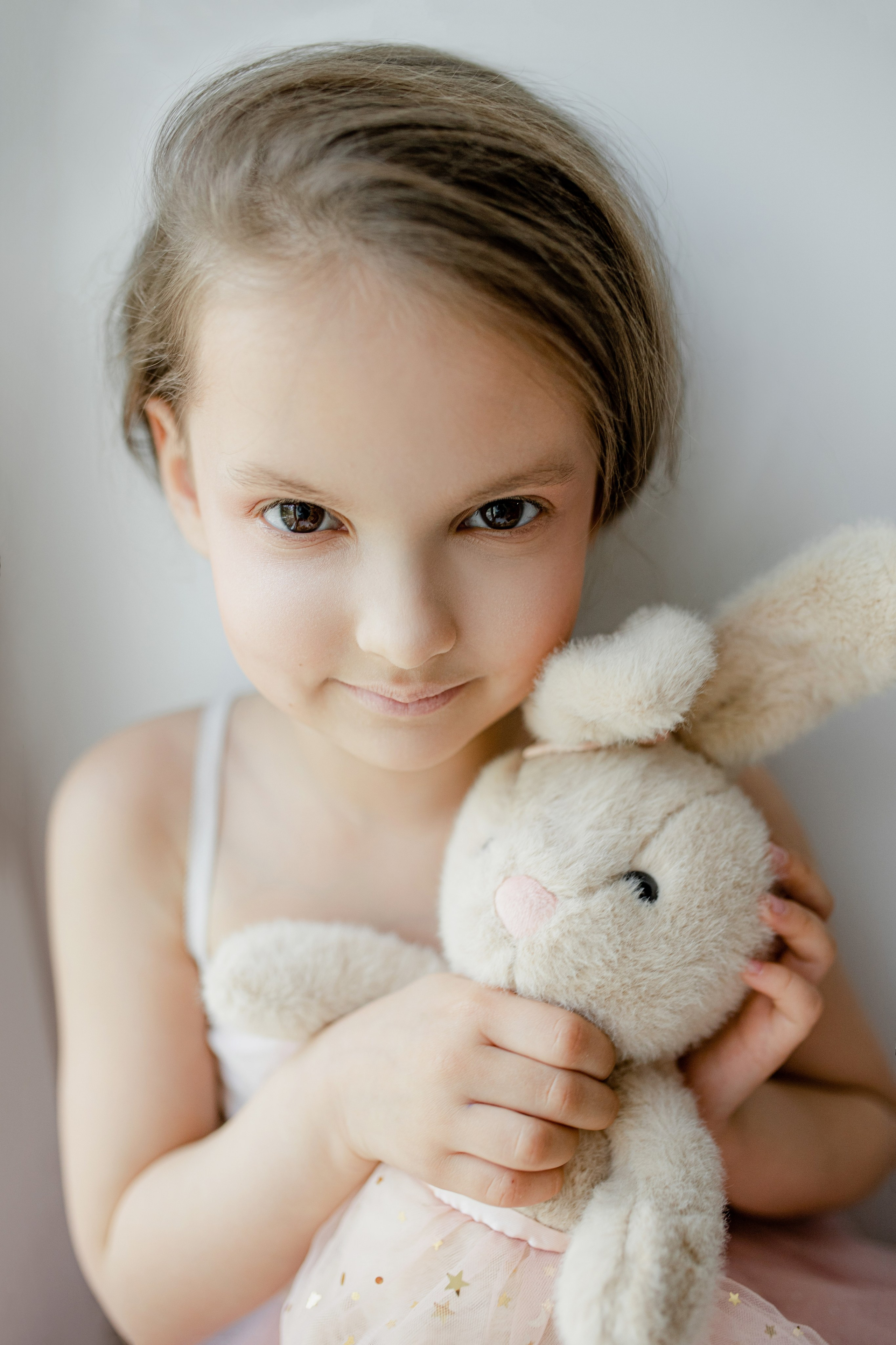 Заячьи нежности. Портретный фотограф Александра Птица. Снимаю истории о вас