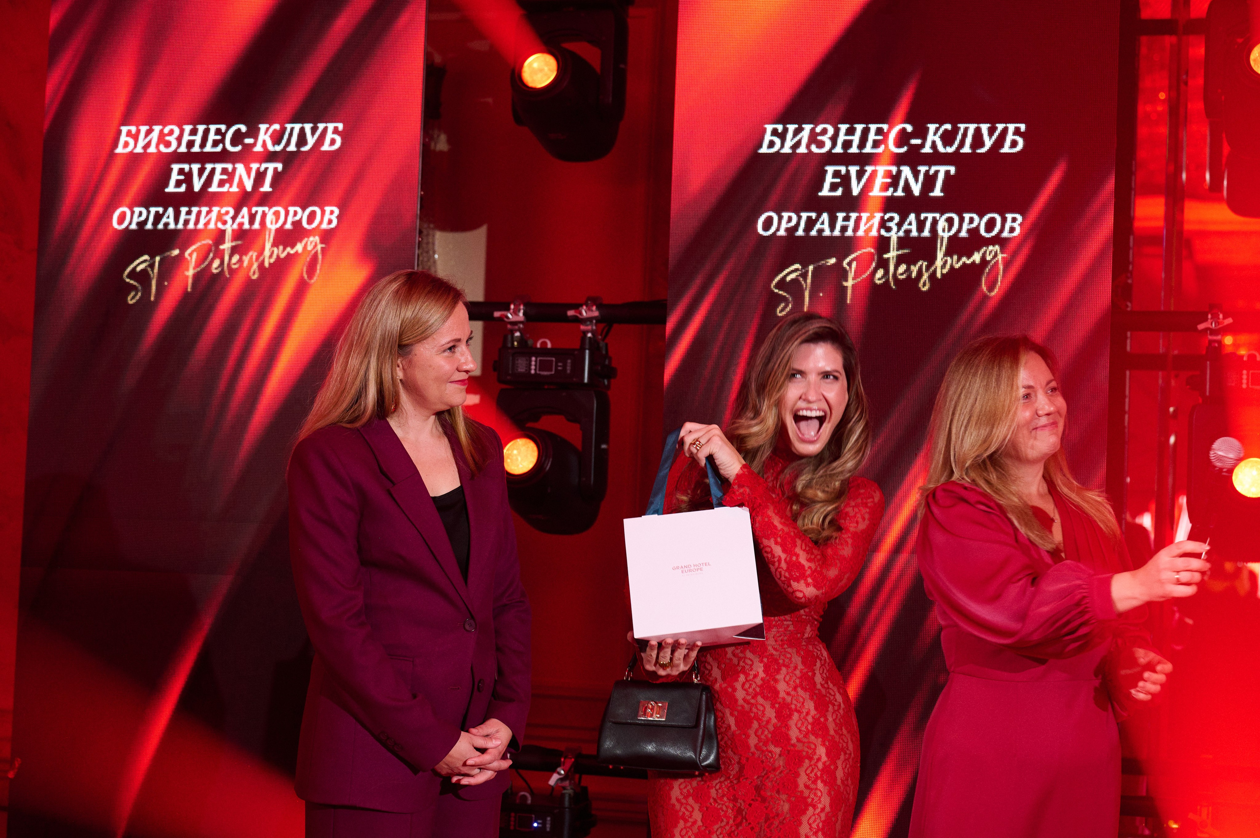 RED BALL (Four Seasons Lion Palace St. Petersburg 5*). Свадебный фотограф в Санкт-Петербурге, Москве, СПб Сергей Поддубный