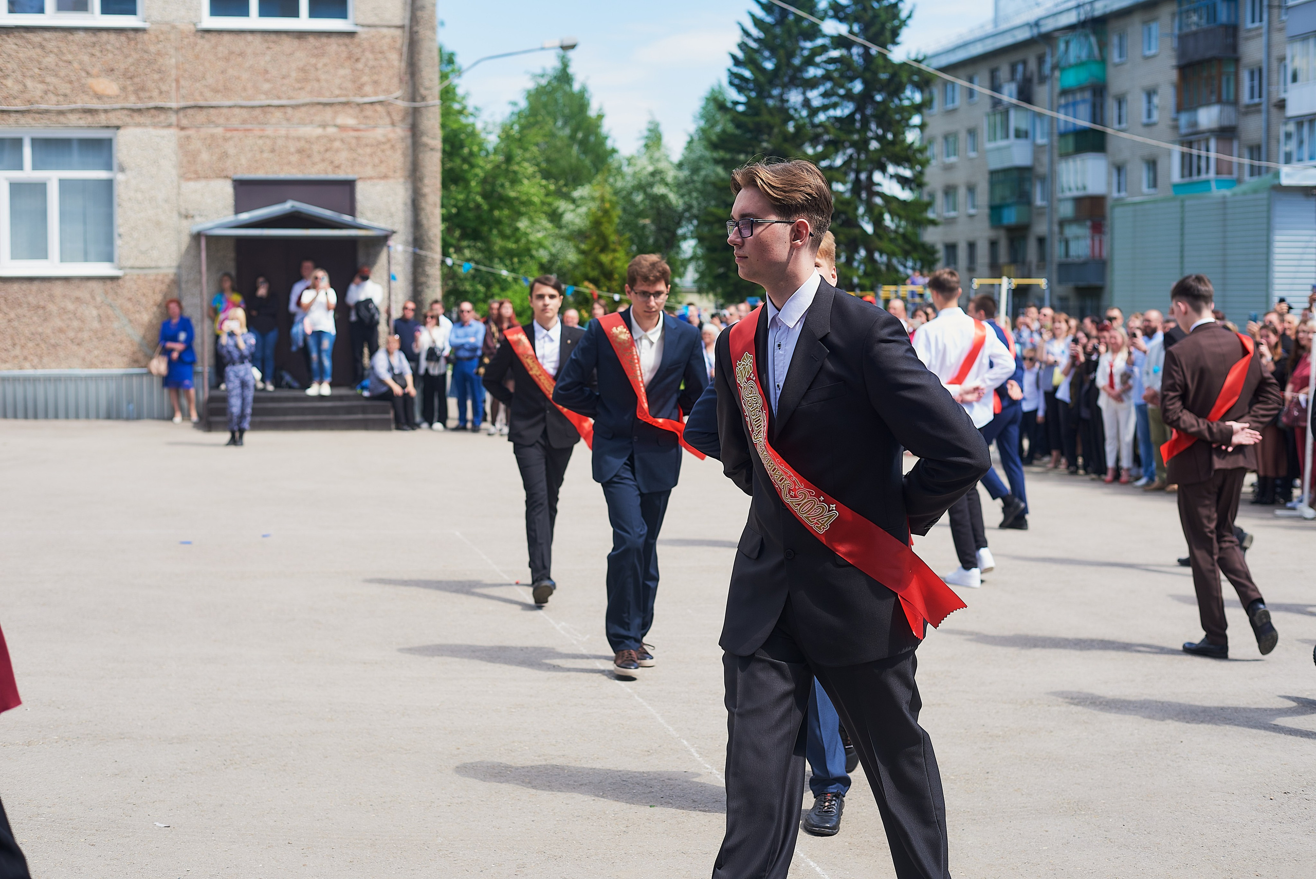 Последний звонок. Фотограф Елена Дука. Контент съемка. Семейная фотография