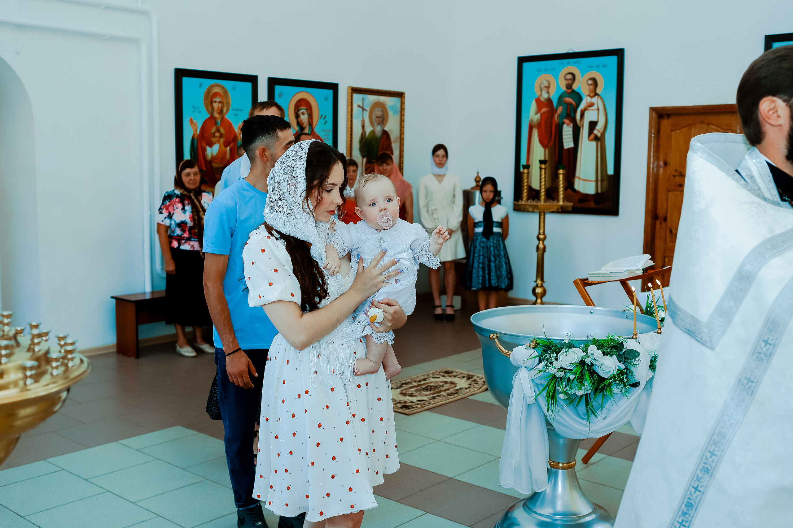 Таинство Крещения Отца и Дочери. Свадебный фотограф Евгения Фролова г. Каменск-Шахтинский, Донецк, Ростов