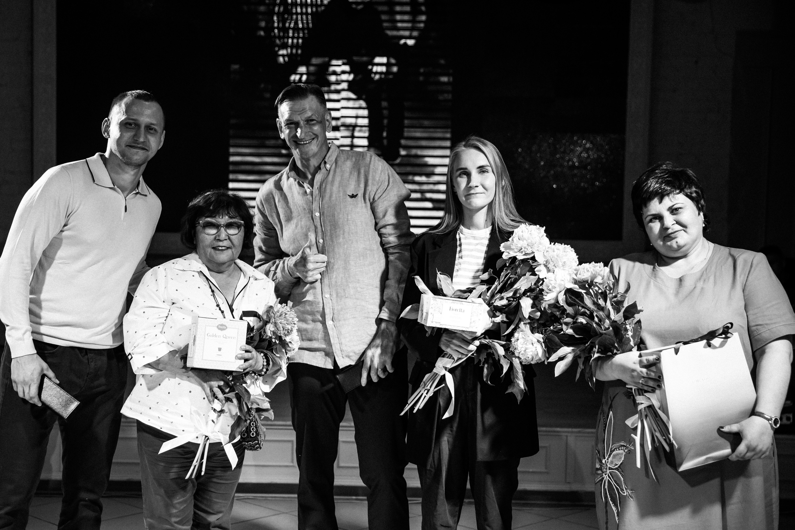 2023-06-23 Выпускной МБОУ СОШ № 10. Фотограф в Красноярске