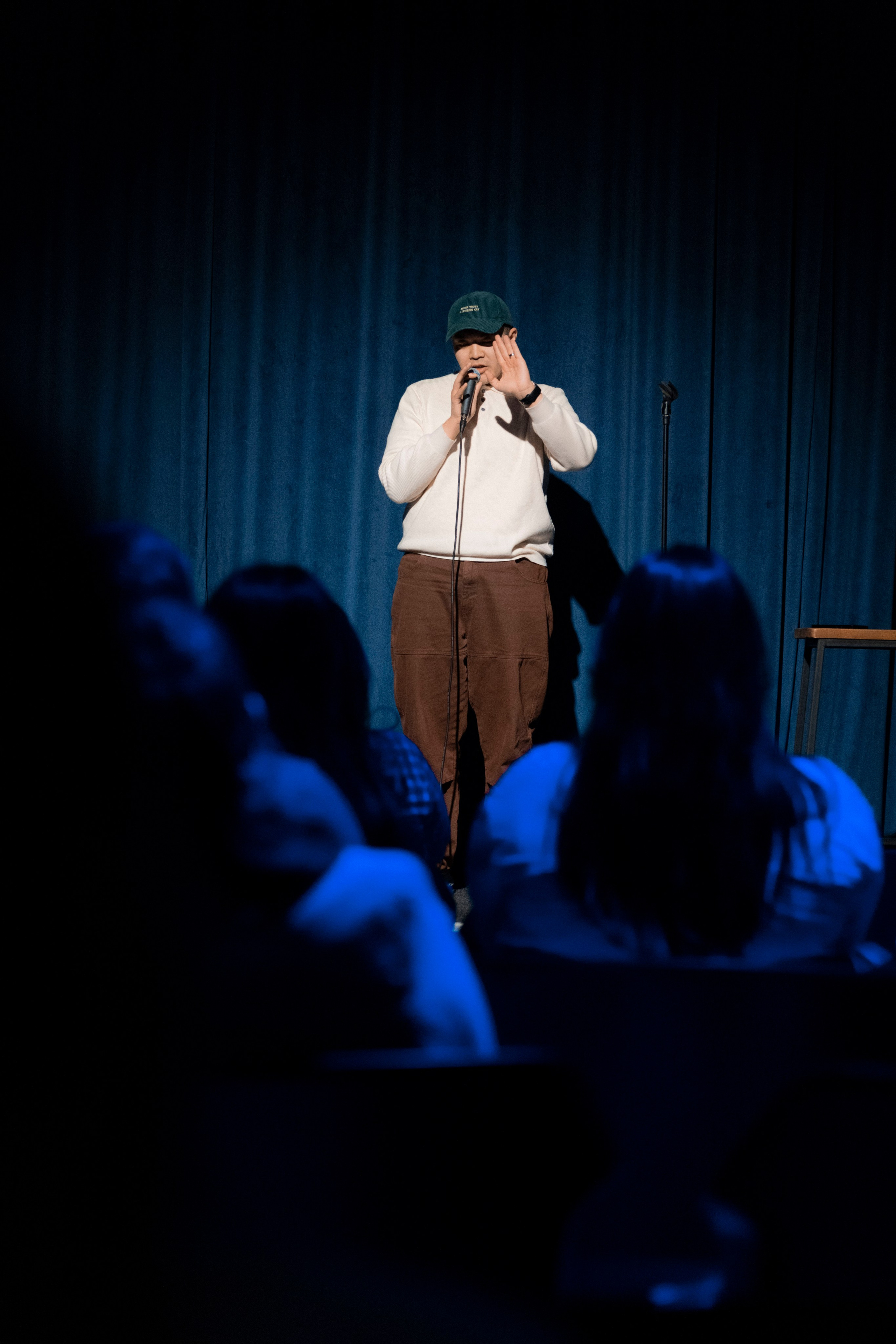 ORTA| STAND UP in ENGLISH. OSPAN ALI photographer