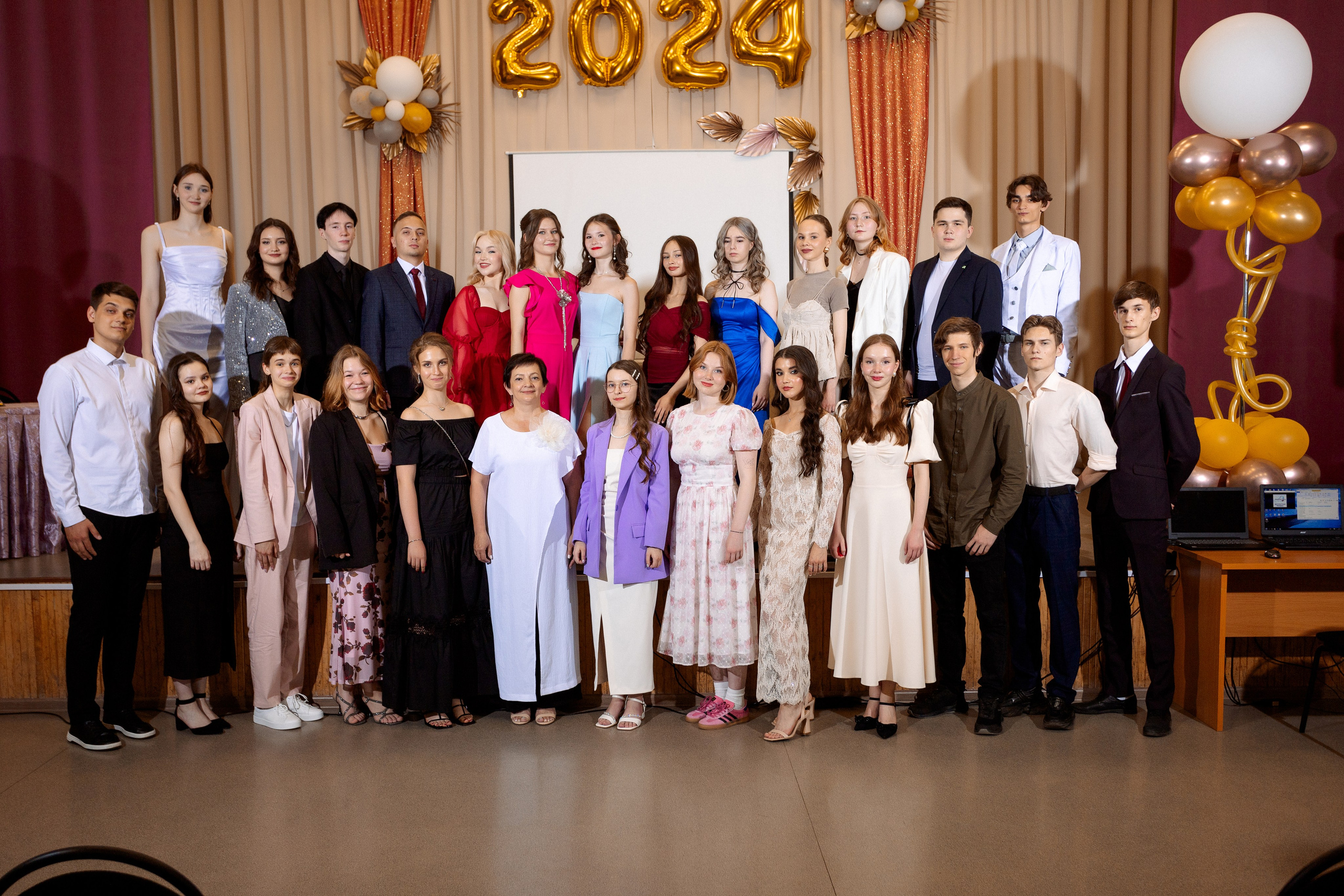 ВРУЧЕНИЕ АТТЕСТАТОВ: Пример. Все фото. Профессиональный фотограф в Ижевске Леша Петров