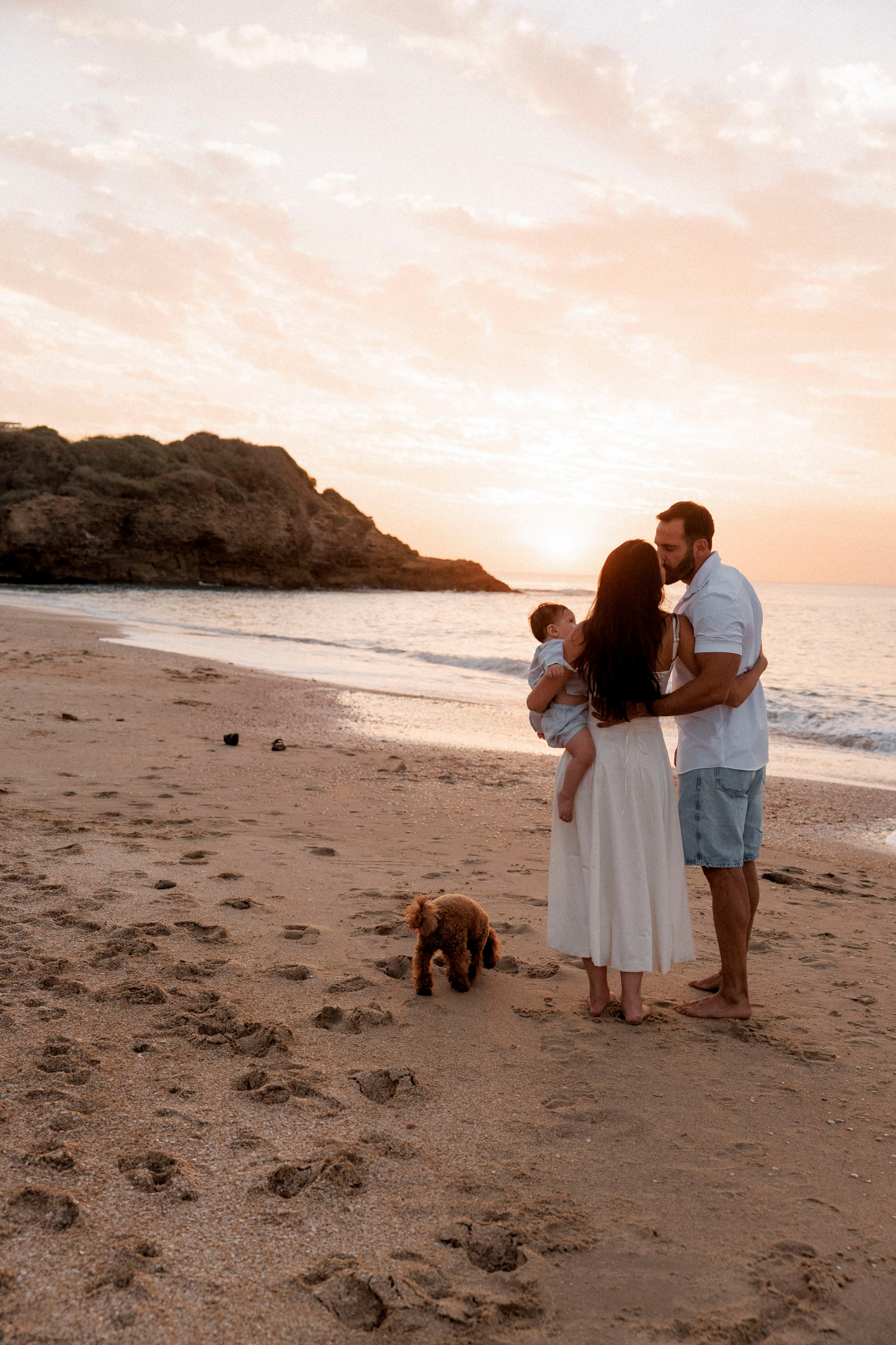 First year family photos near the sea. Главная