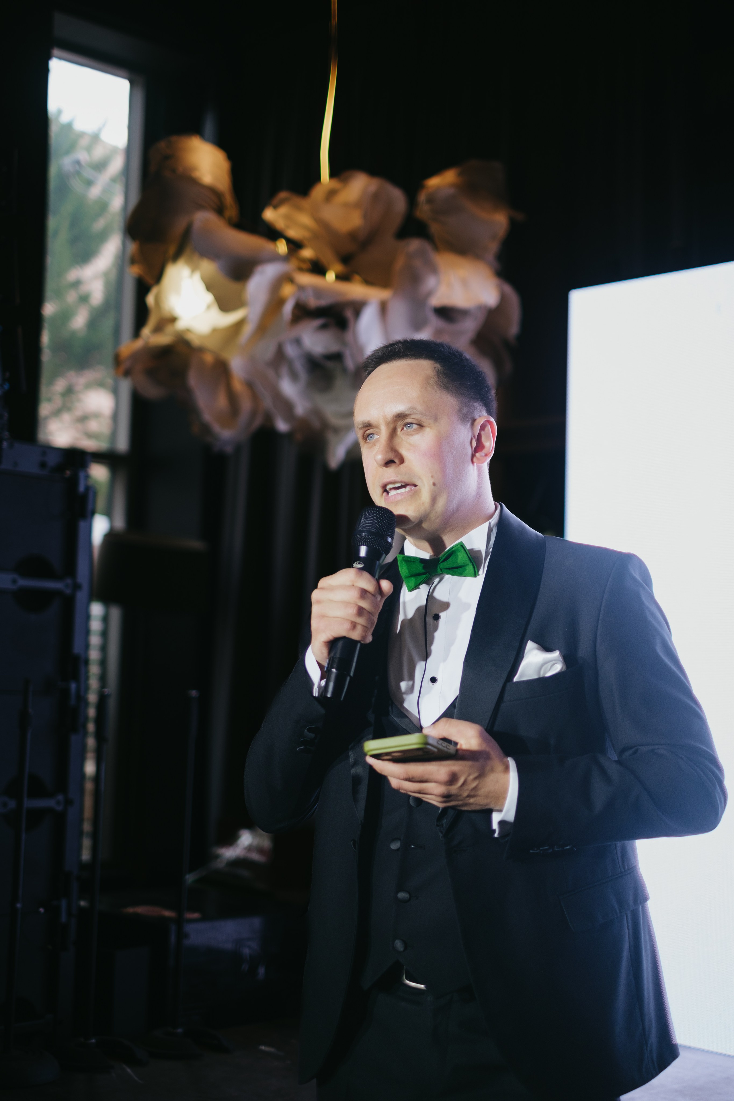 Корпоратив в Сириусу (Адлер) 10 лет компании. Свадебный фотограф Денис Ожигин в Краснодаре и крае. Эмоциональная и стильная съемка вашего дня