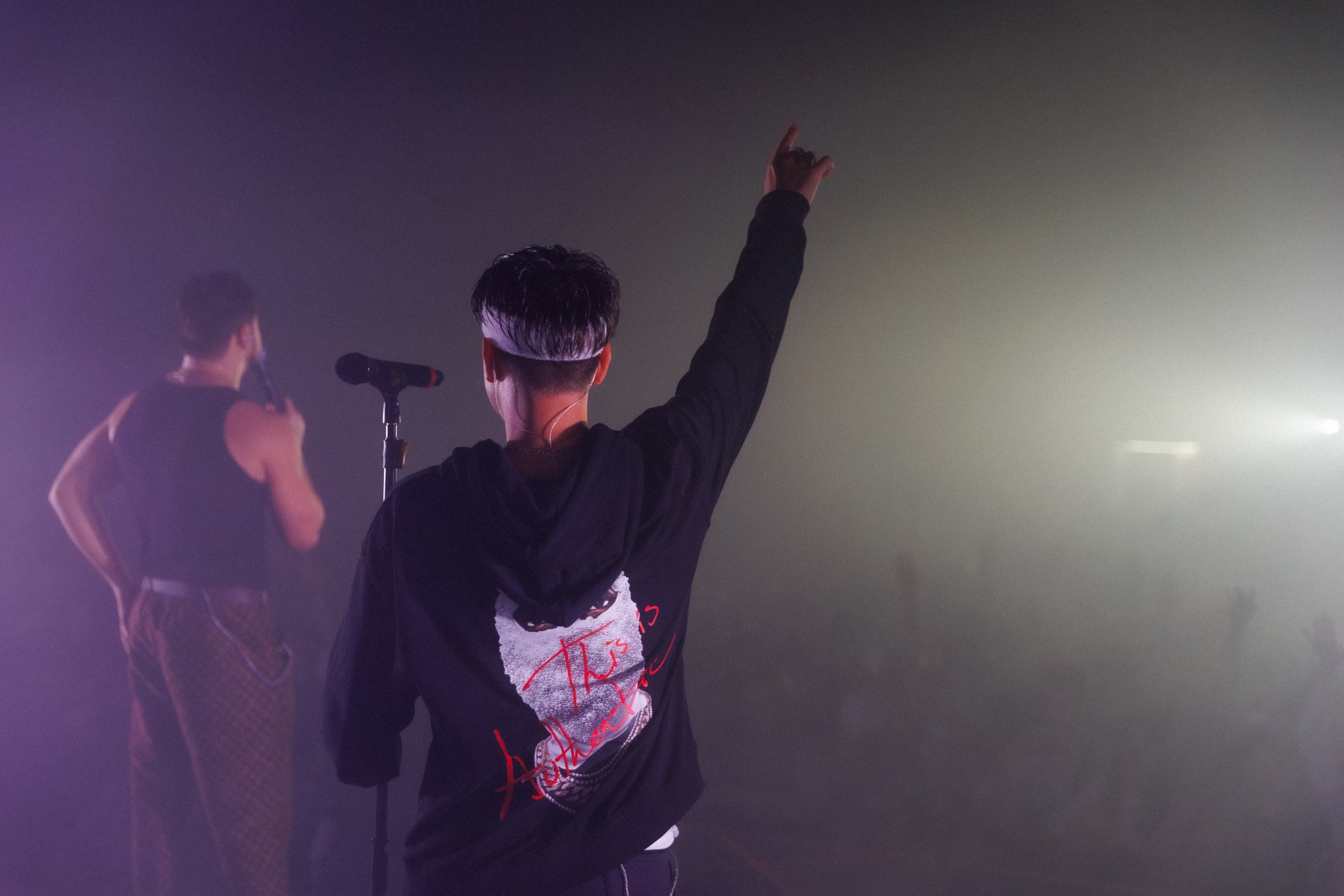 Фотоотчёт и репортаж с концерта группы GAYAZOV$ BROTHER$. Красильников Евгений — профессиональный фотограф в Ростове-на-Дону