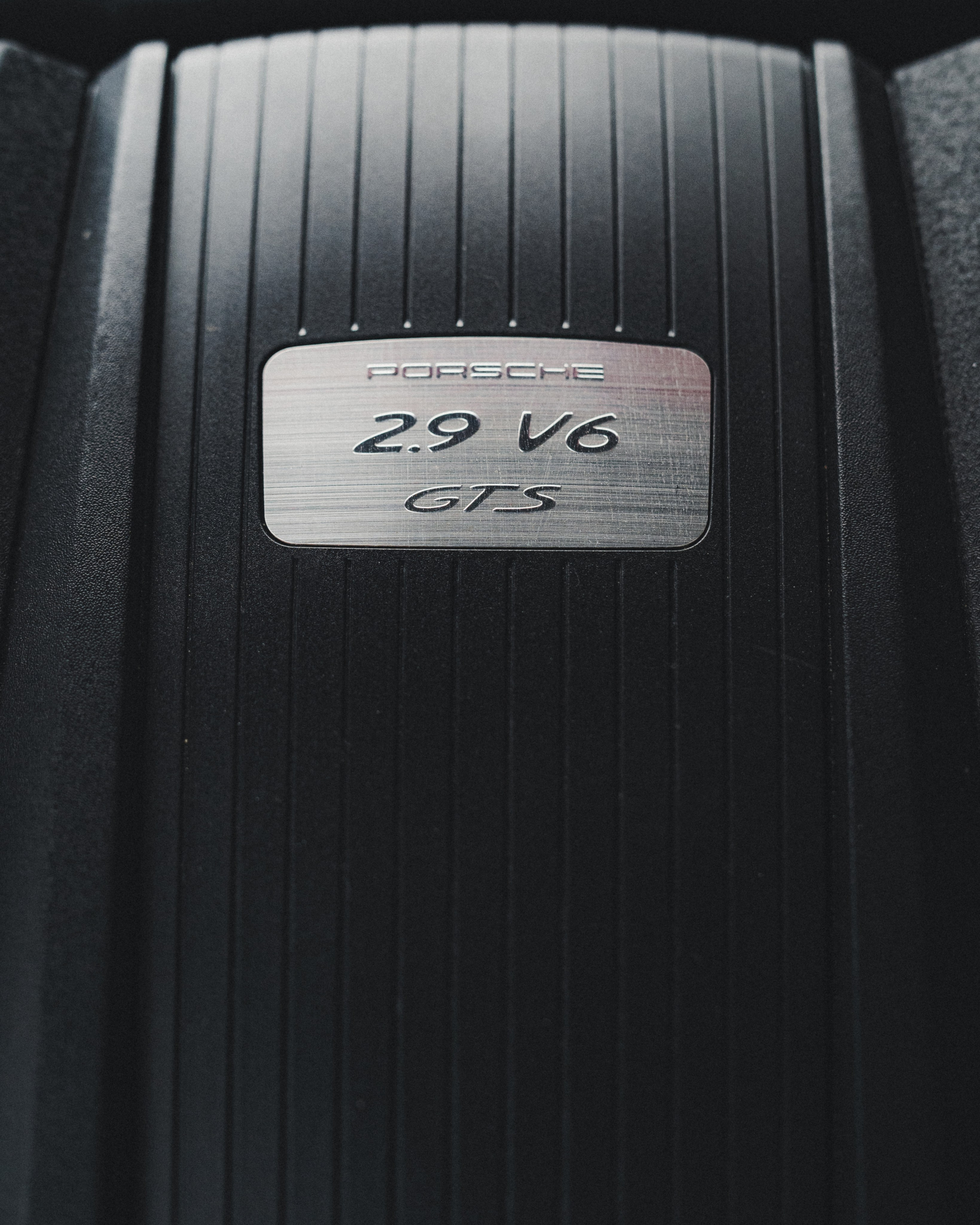 Автомобильная фотосессия Porsche Macan GTS. Фотограф Илья К. в Москве