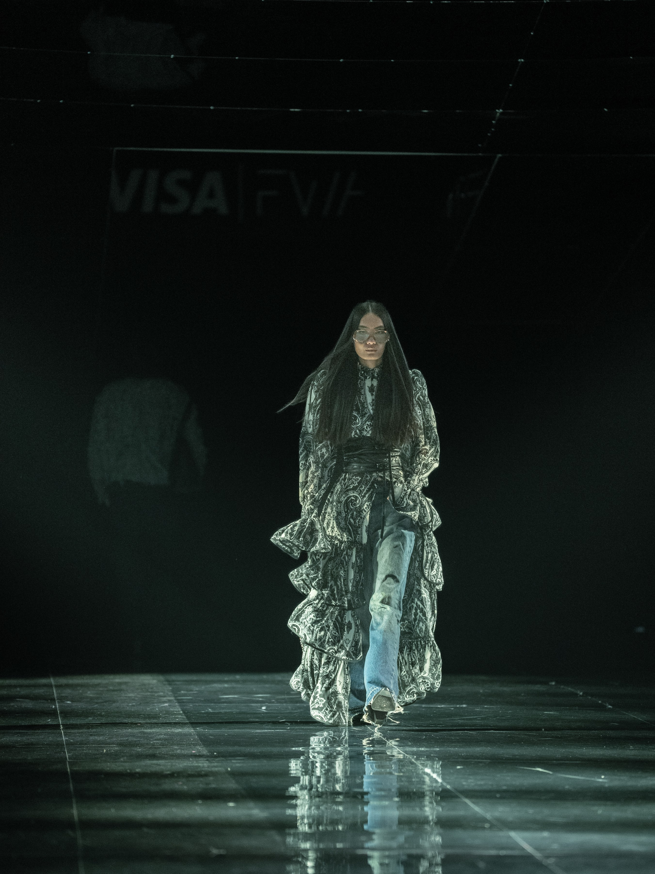 Visa Fashion Week Almaty Pre-Fall 2026 April Leonid Zherebtsov. Сайт Алматинского НЮ АРТ, будуар и фэшн фотографа Дениса Карпенко