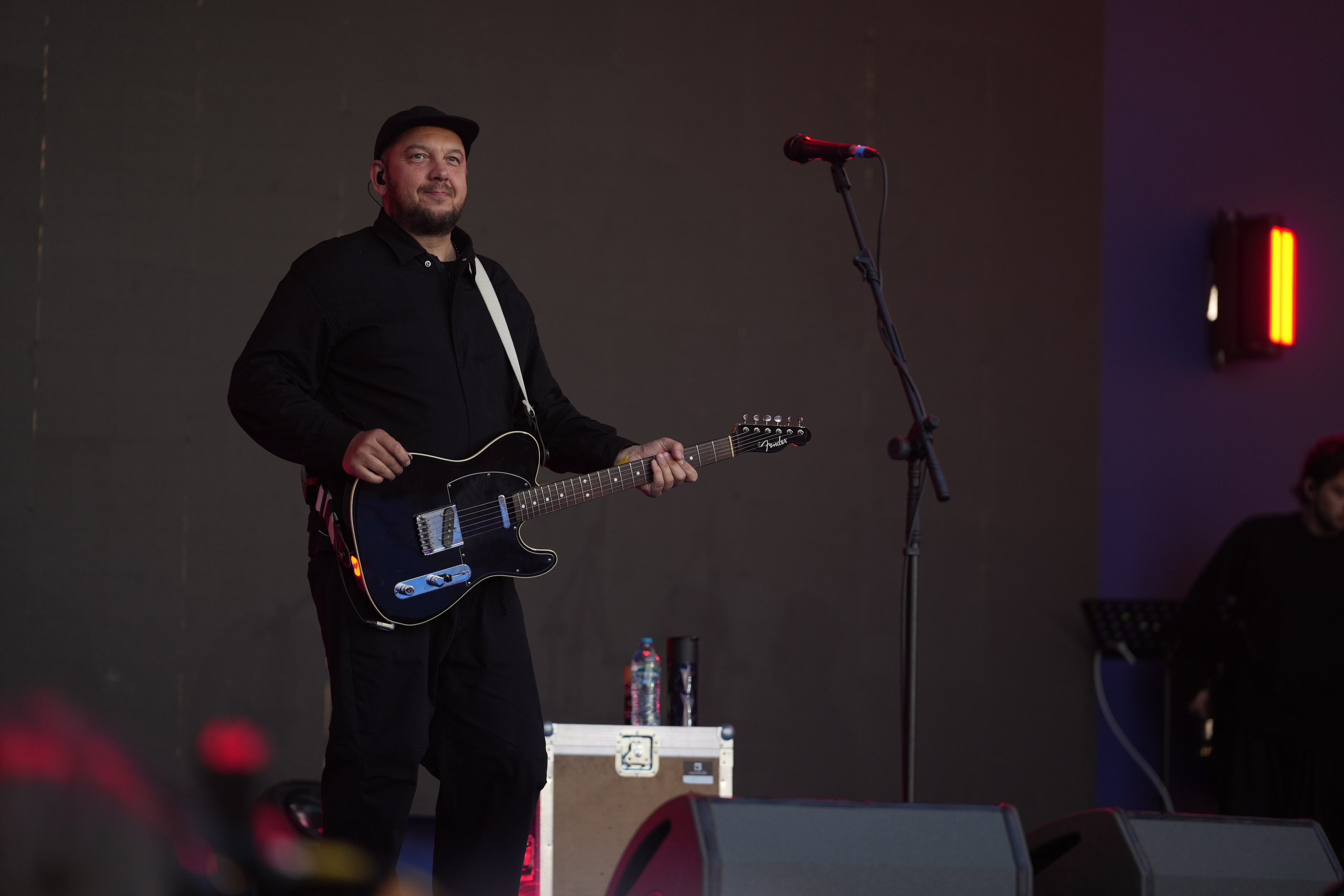 Смысловые галлюцинации и Сергей Бобунец на фестивале ЦСКА Фест 2024. Сайт Алматинского НЮ АРТ, будуар и фэшн фотографа Дениса Карпенко