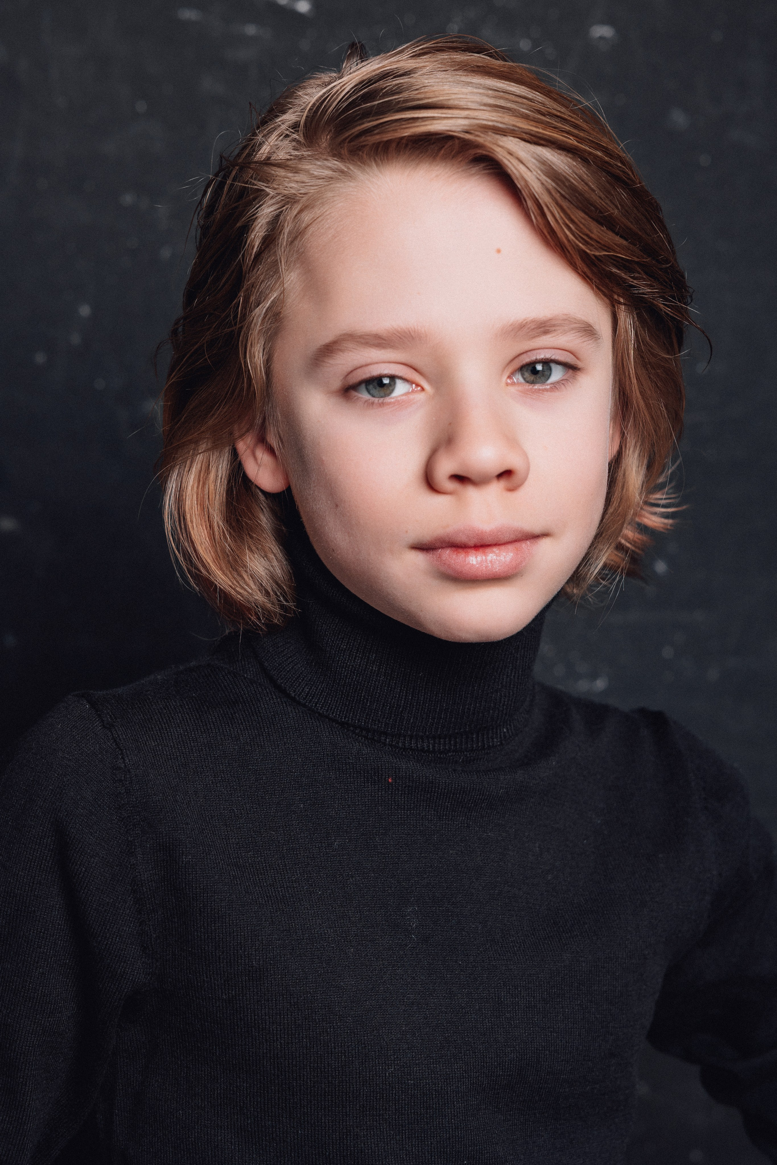 ГЛЕБ. Я фотограф из Москвы к Вашим услугам