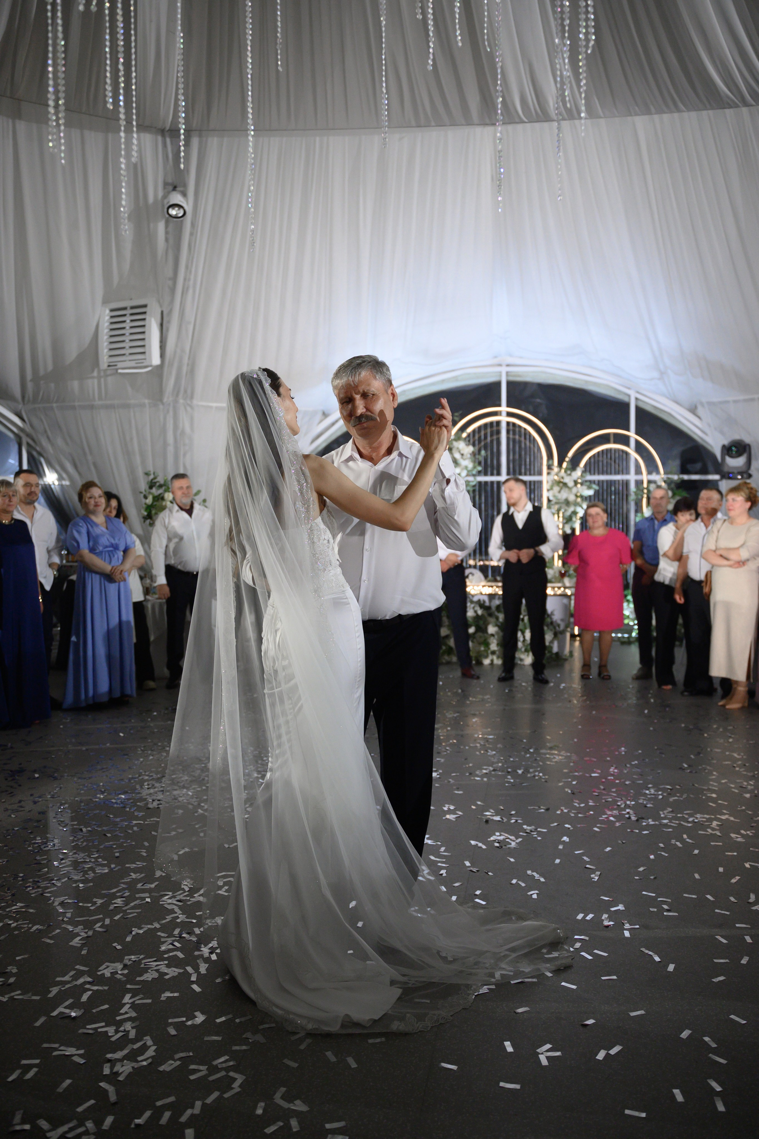 Женя & Марина, Загородная Свадьба на берегу озера. Свадебный фотограф Тюмень Анастасия Битная