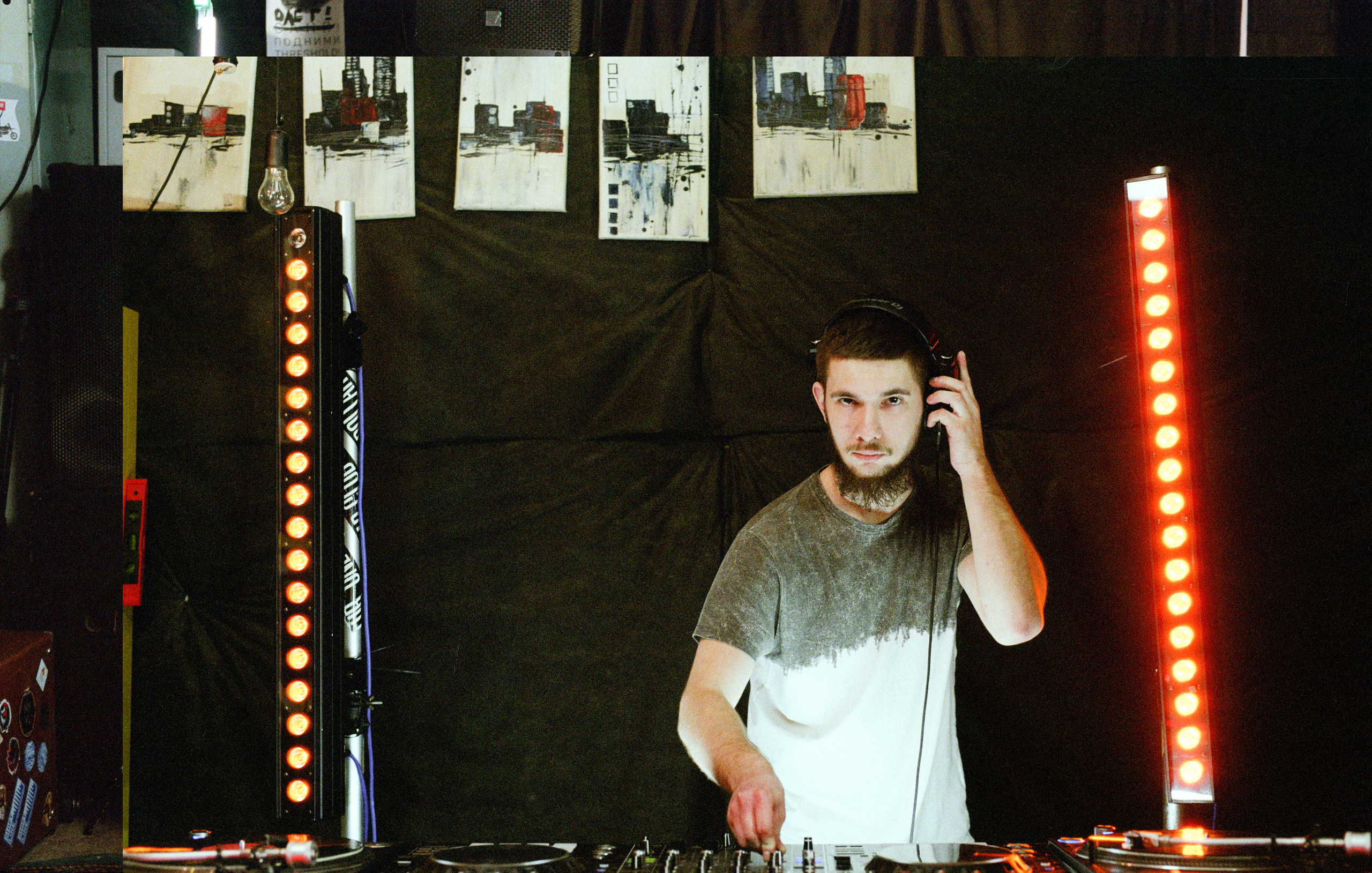 Бэкстейдж клипа на фотоплёнку Kodak Ultramax 400. Фотограф Дмитрий Молчанов | Фотограф Пермь | Фотограф