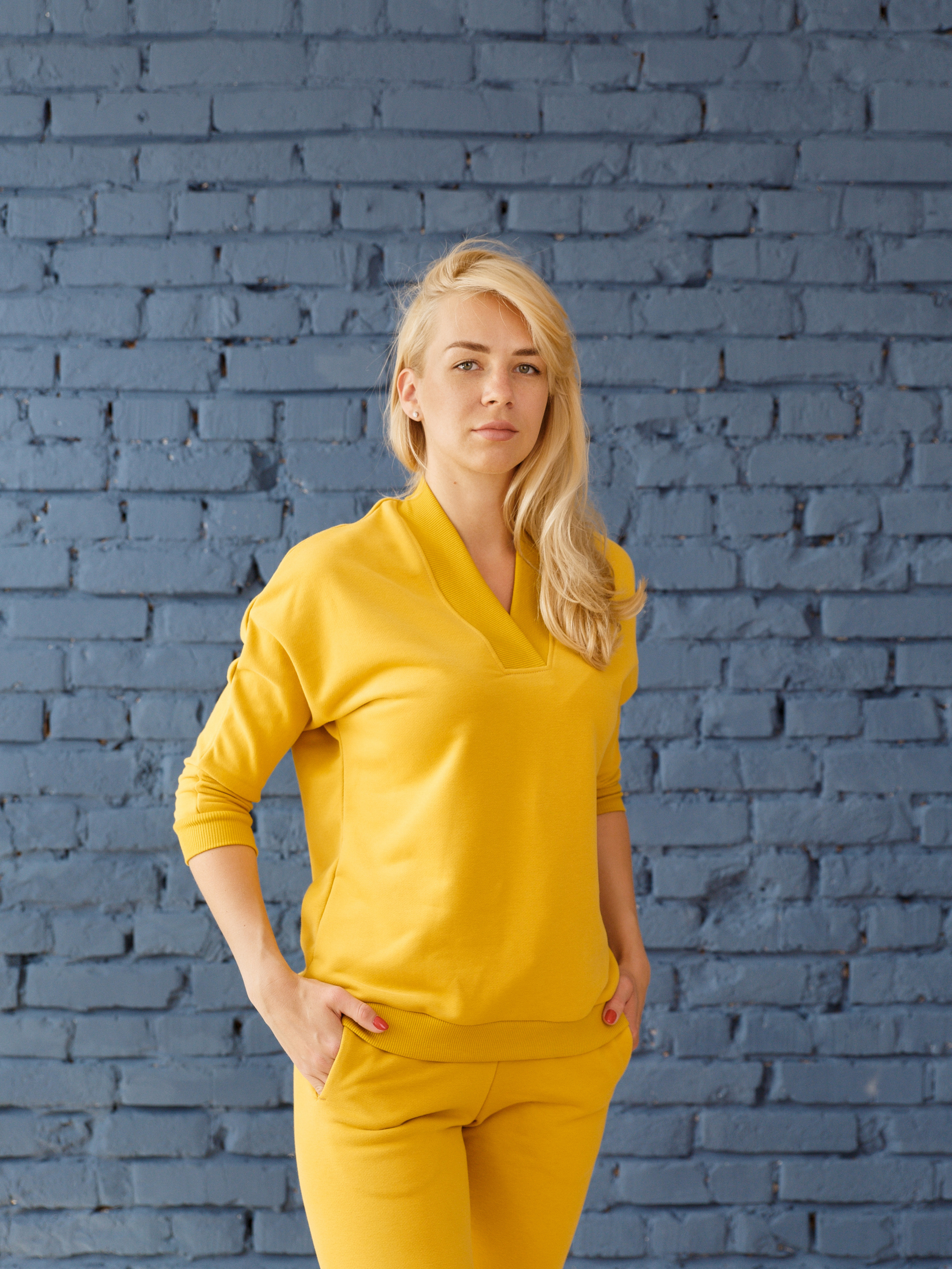 Фотосъёмка для маркетплесов. Спортивный костюм Pikate. Фотограф Дмитрий Молчанов | Фотограф Пермь | Фотограф