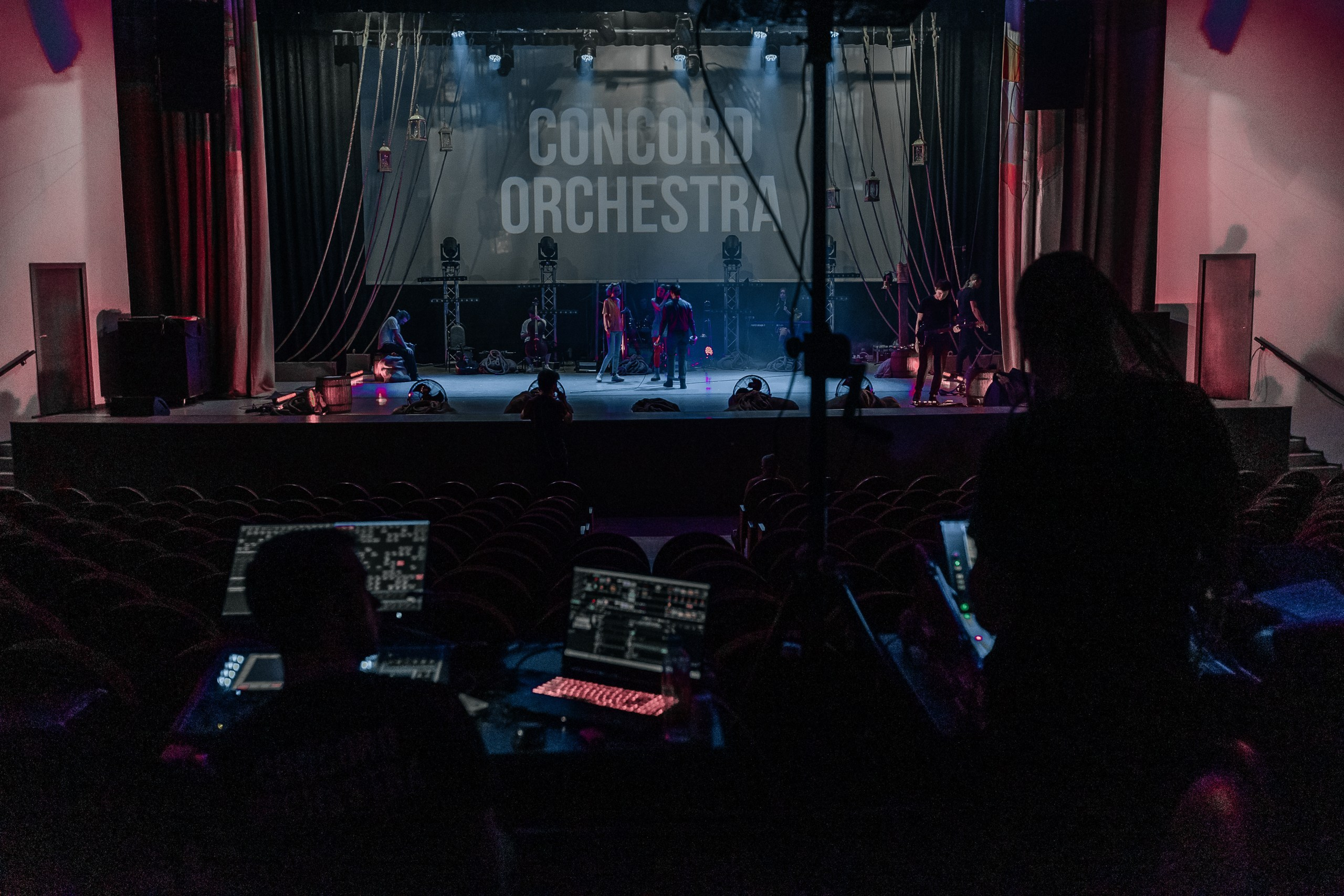 Первый в мире танцующий оркестр«Concord Orchestra». Обо мне