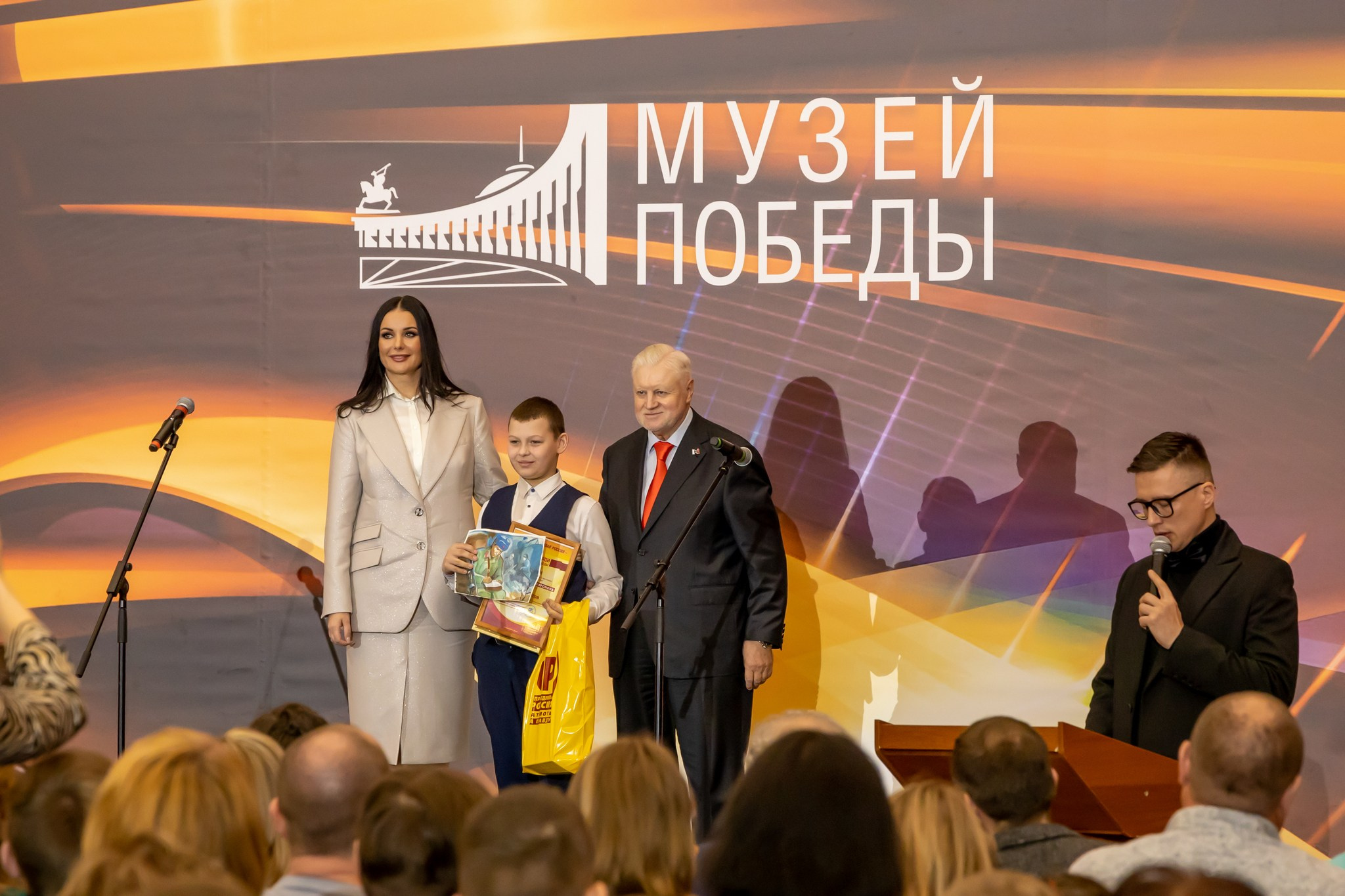 Гала- концерт фестиваля «МОИ ГЕРОИ. МУЗЫКА ПОБЕДЫ». Репортажный, семейный и студийный фотограф в Москве Демин Алексей