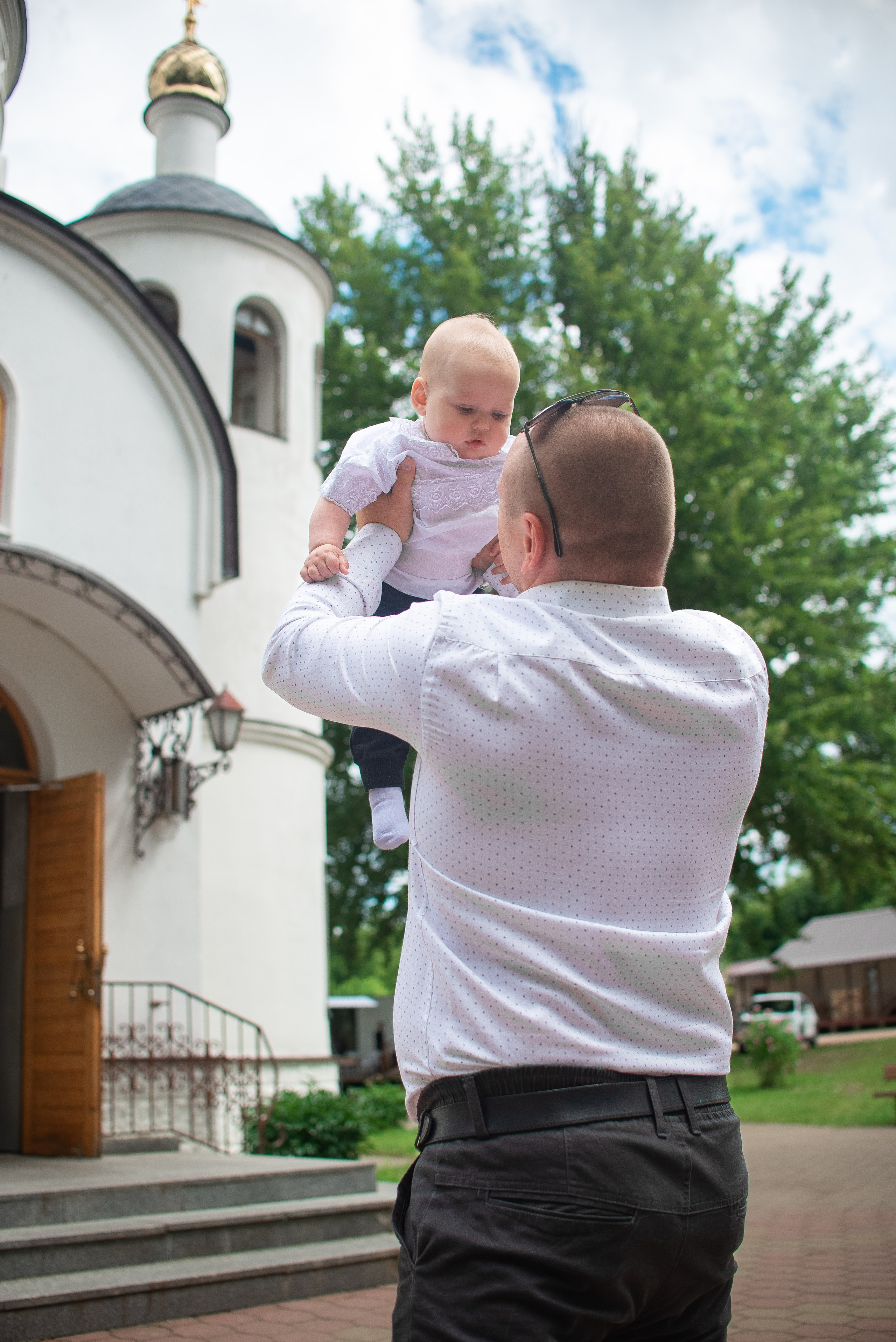 Крещение Дианы в хр. Иконы Минской. Семейный фотограф на выписку из роддома и крещение Минск Настя Гришук