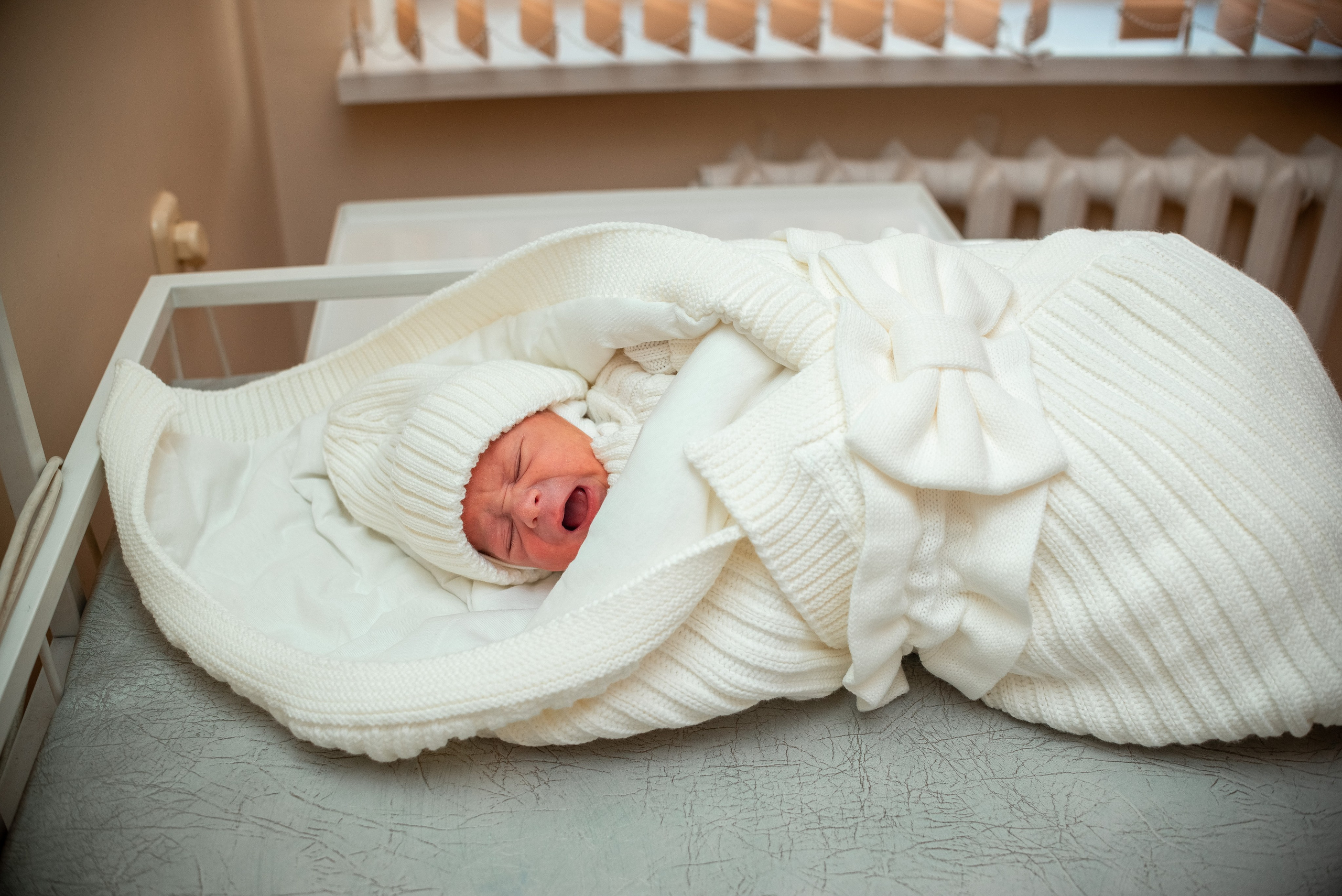 Выписка Натальи МиД. Семейный фотограф на выписку из роддома и крещение Минск Настя Гришук