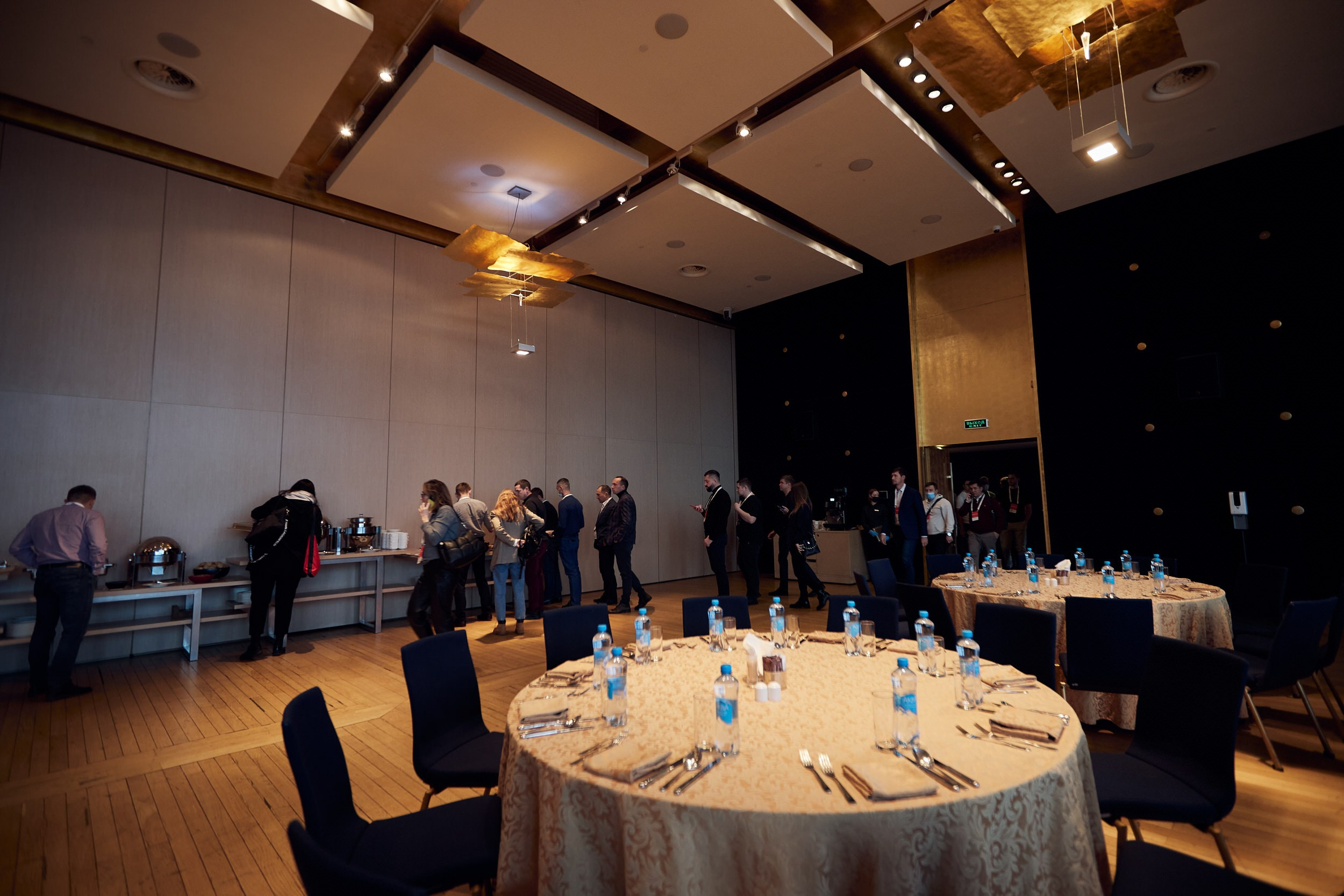 Фотограф на конференцию. Контент для бизнеса в Екатеринбурге Полдень Медиа