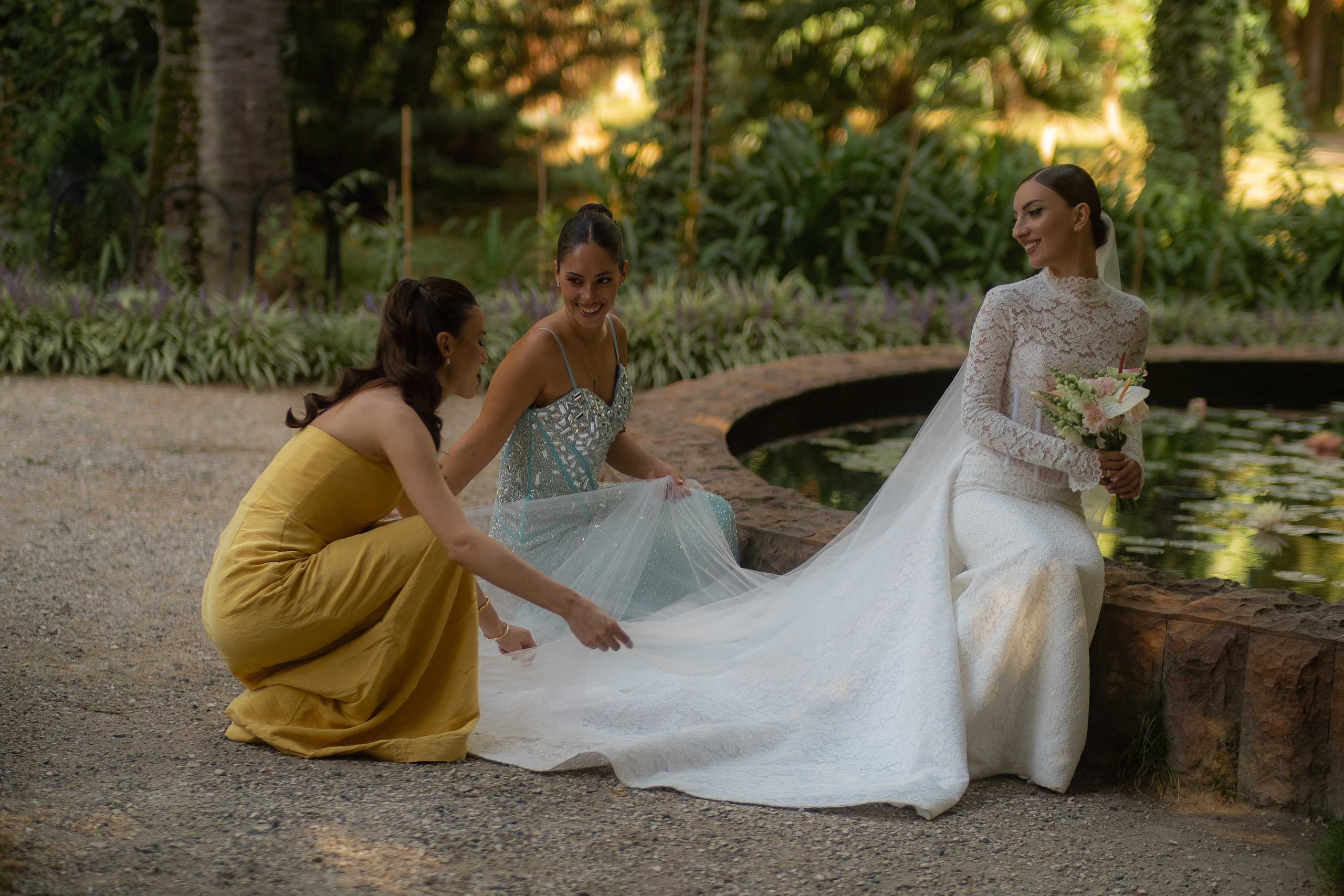 Abkhazia: Lola&Kemal. Сентиментальная свадебная фотография