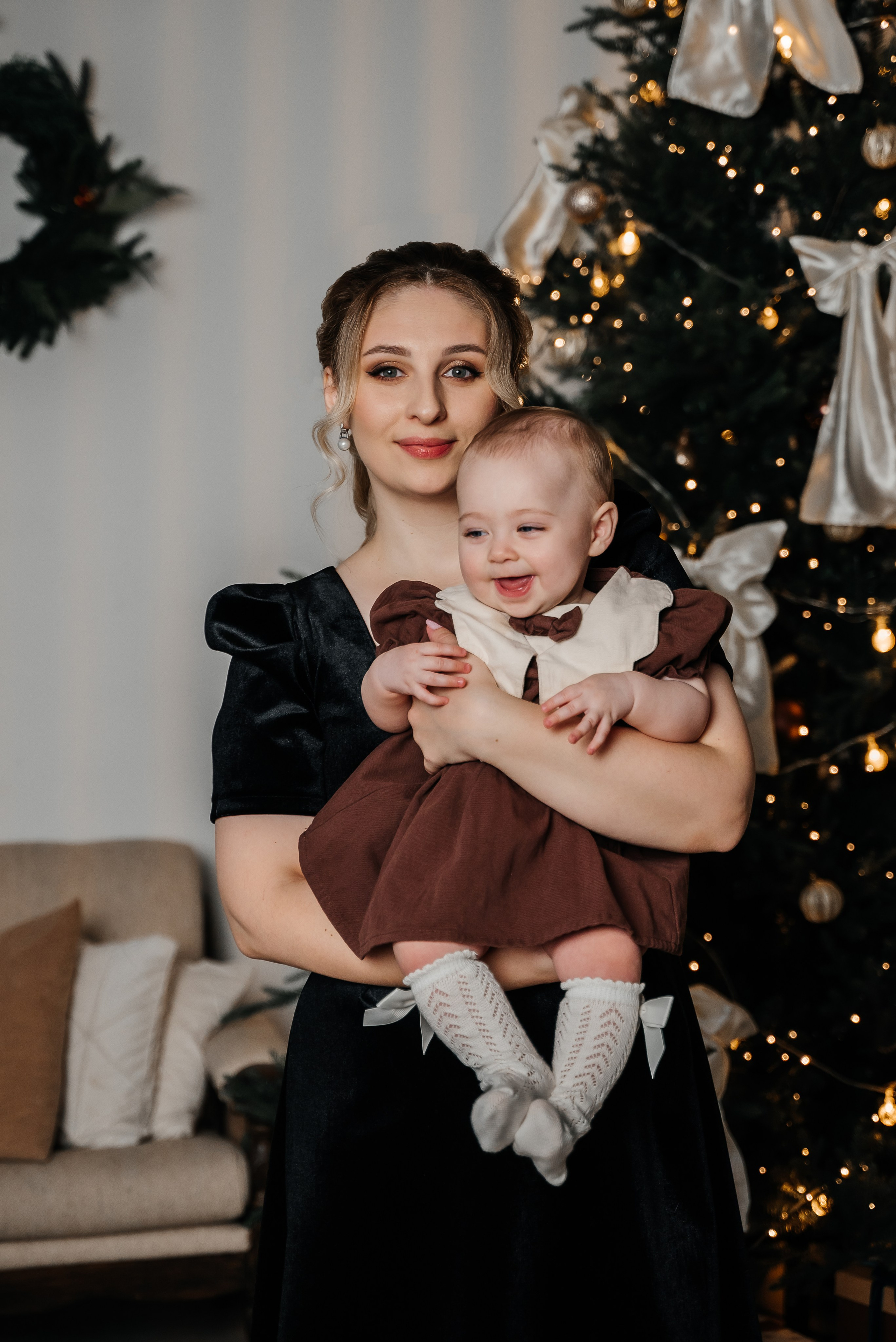 Мама, папа и маленькая принцесса (студия Молоко, зал Милена). Фотограф в Дзержинске Наташа Баева