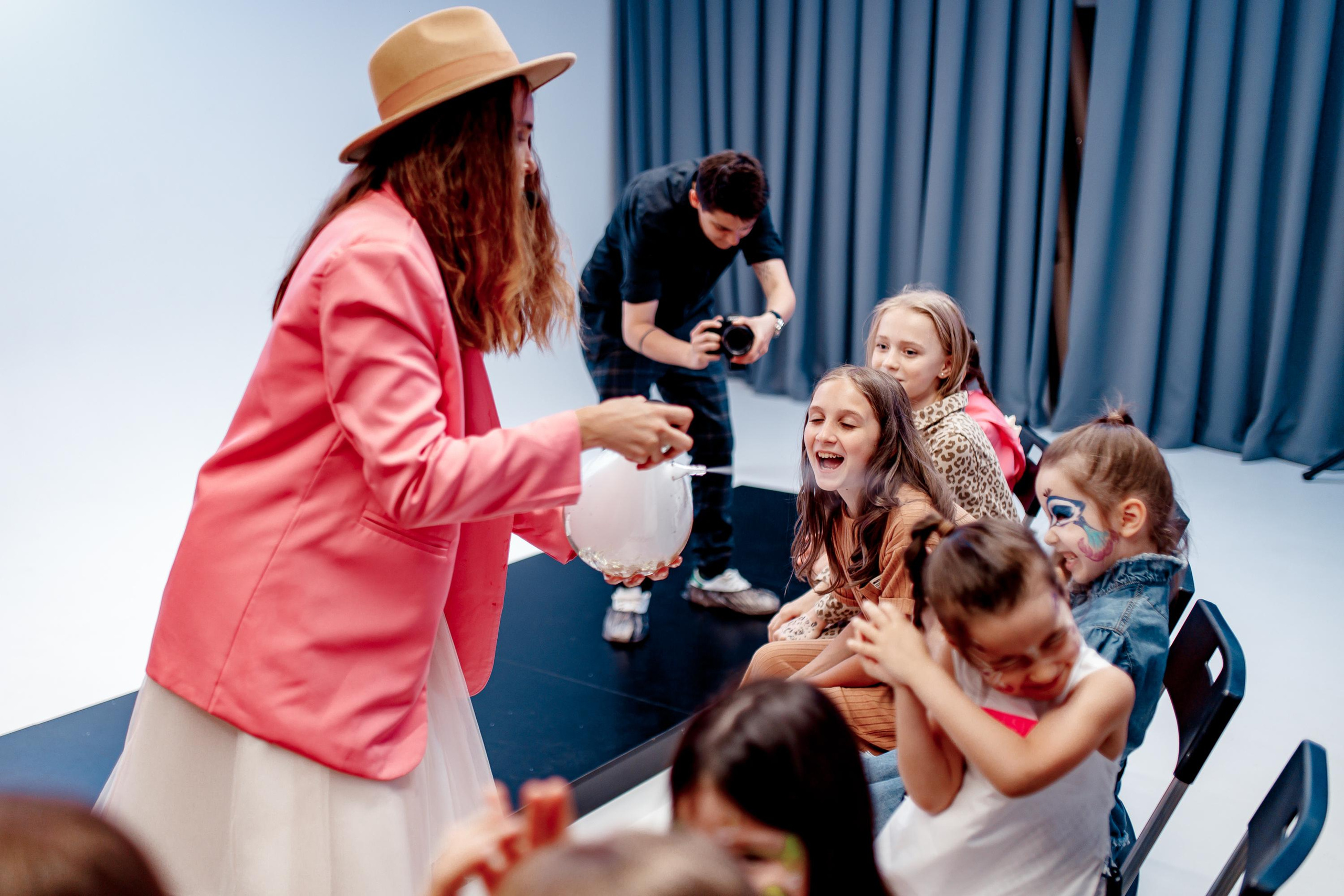 Выпускной модельных курсов Shtorm School. Фотограф Виталий Вязьмикин