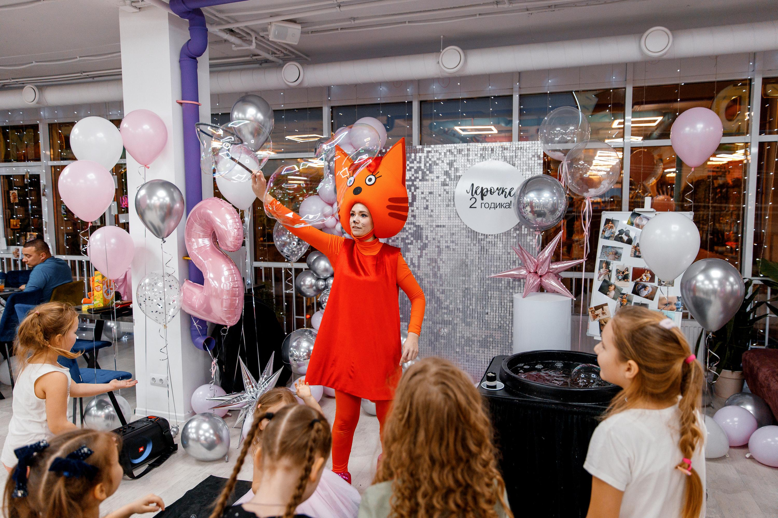 Лерочке 2 года. Фотограф Виталий Вязьмикин