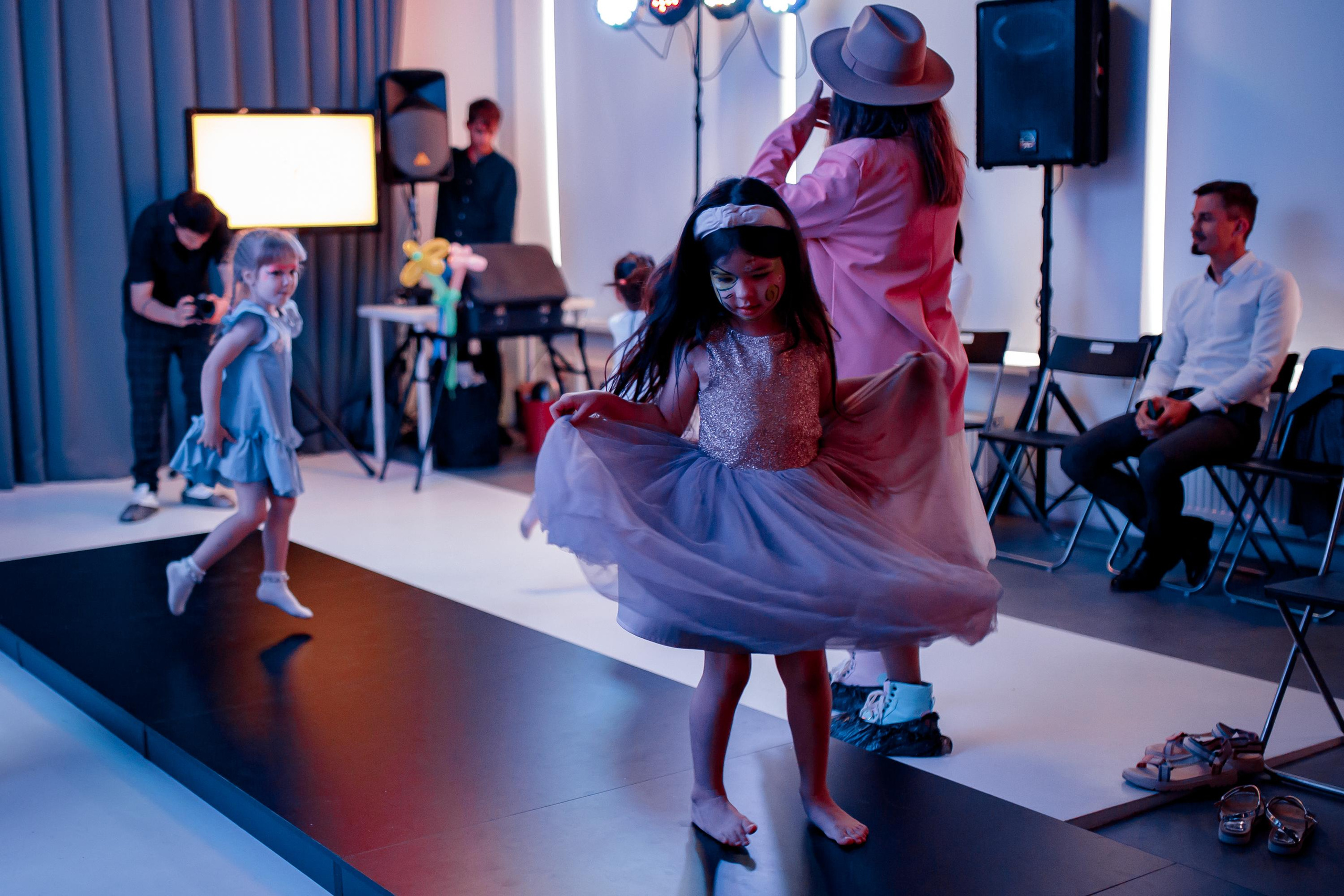 Выпускной модельных курсов Shtorm School. Фотограф Виталий Вязьмикин