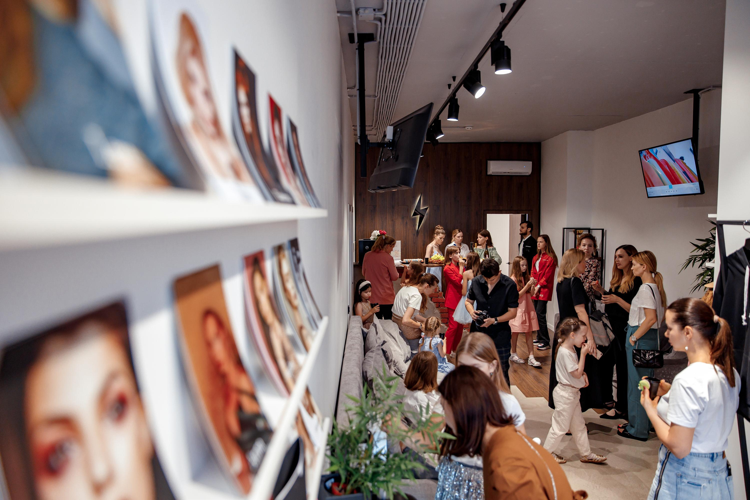 Выпускной модельных курсов Shtorm School. Фотограф Виталий Вязьмикин