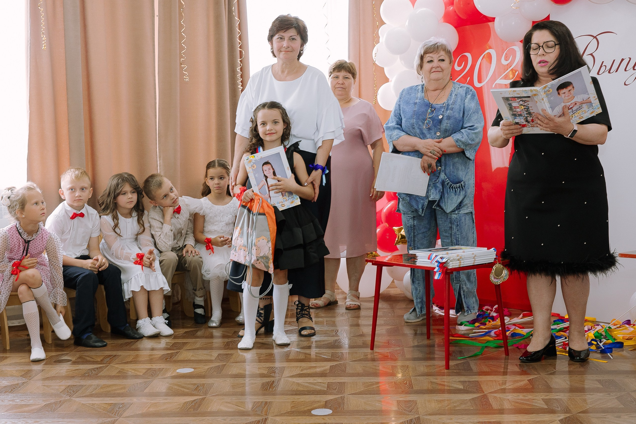 Выпускной в ДС 26. Выпускные альбомы Натальи Бутко: Новороссийск, Анапа, Геленджик