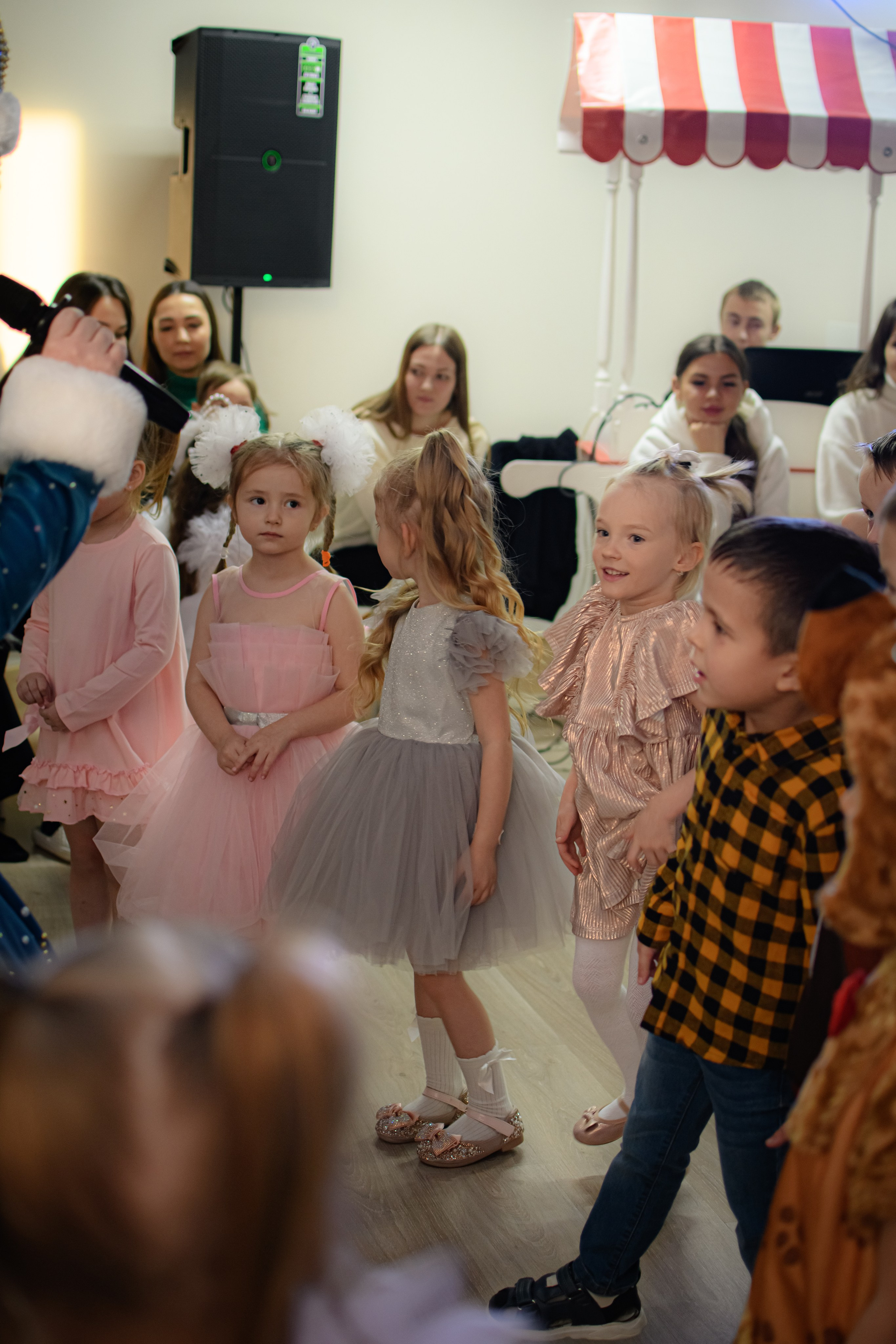 HAPPY NEW YEAR. Photokarish