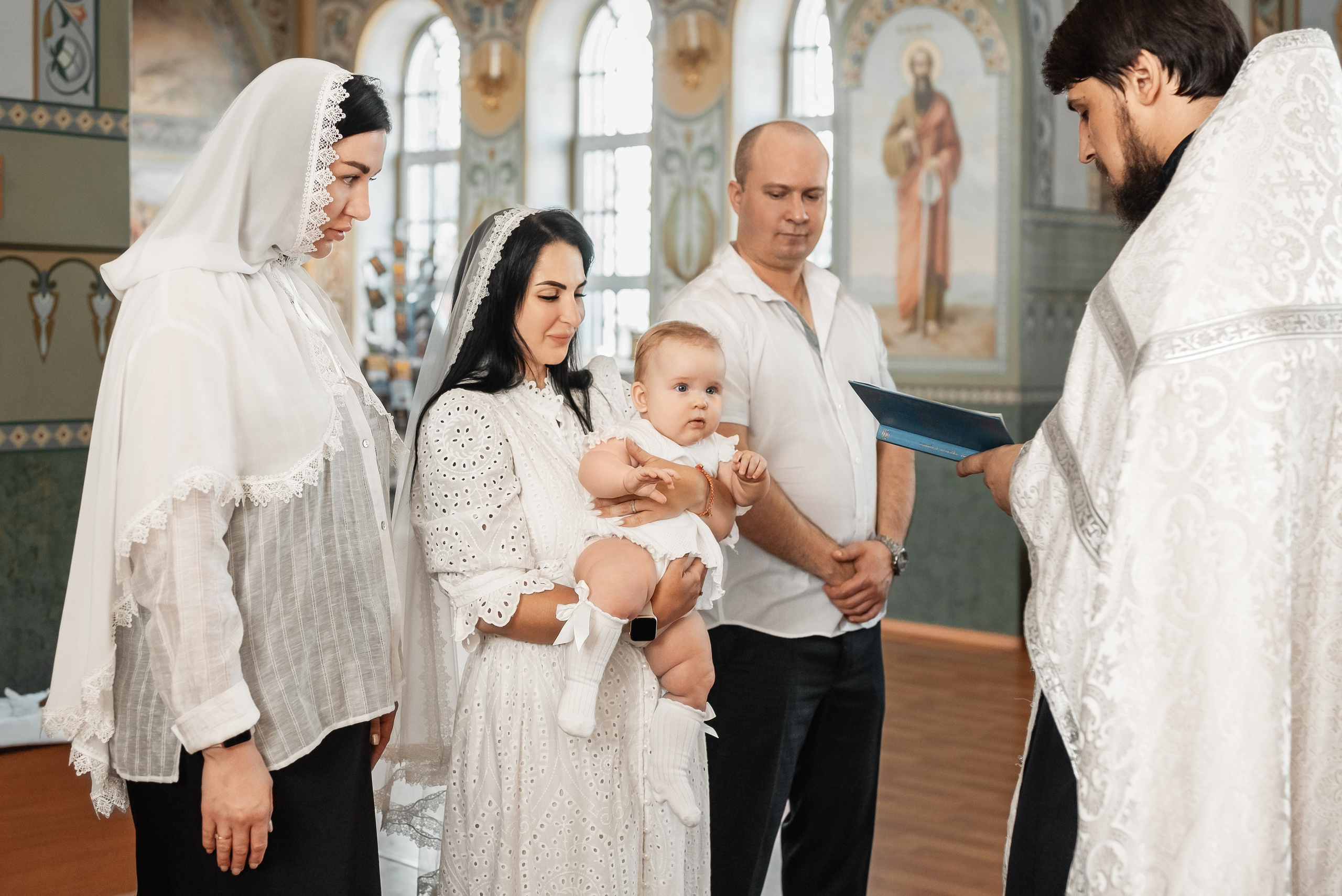 Крещение в храме Иоанна Богослова. Церковный фотограф на Таинство Крещения и Венчания в Оренбурге и Оренбургской области Екатерина Белкина