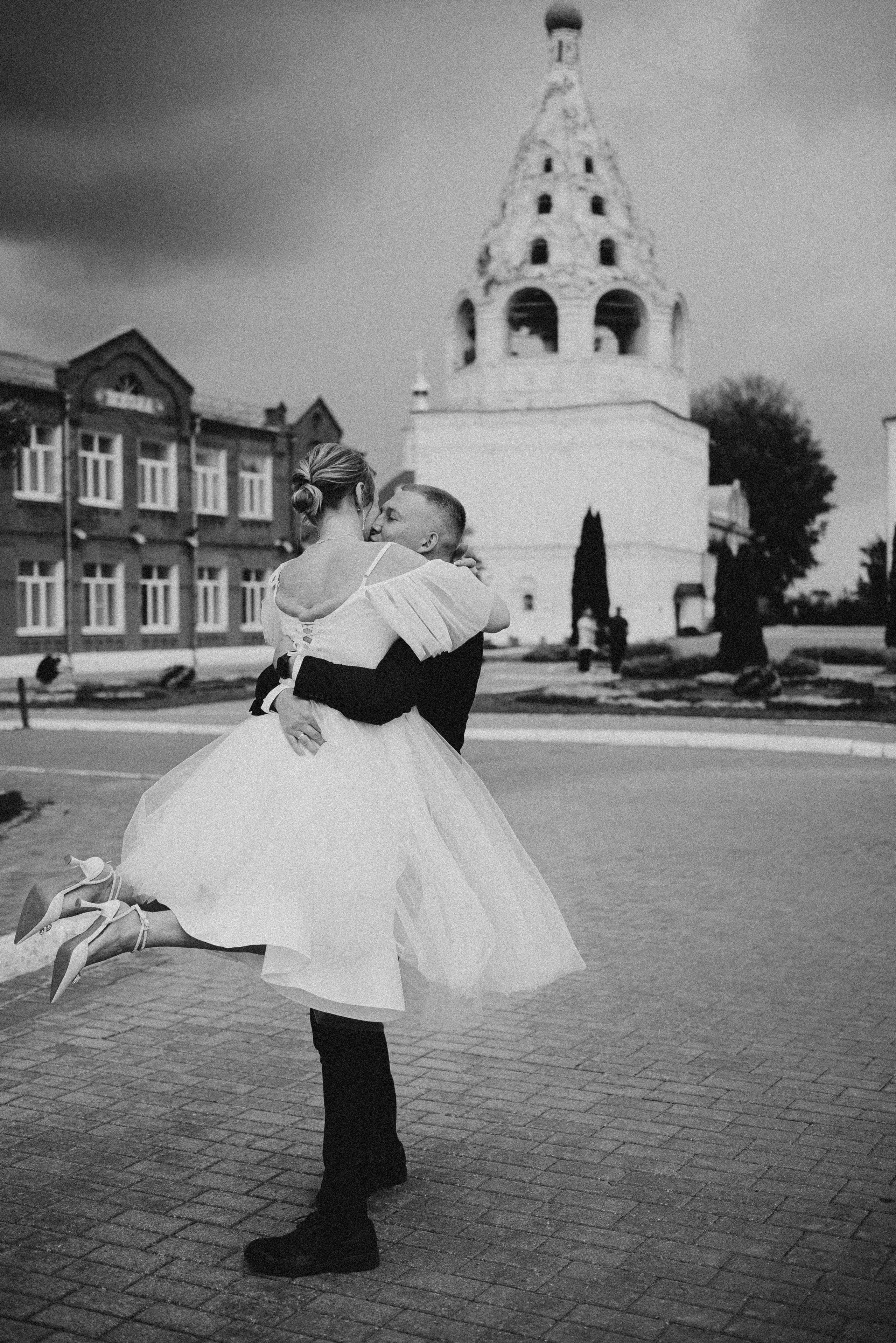 Свадебная фотосессия в Коломне. Индивидуальный, свадебный, и love-story фотограф в Москве