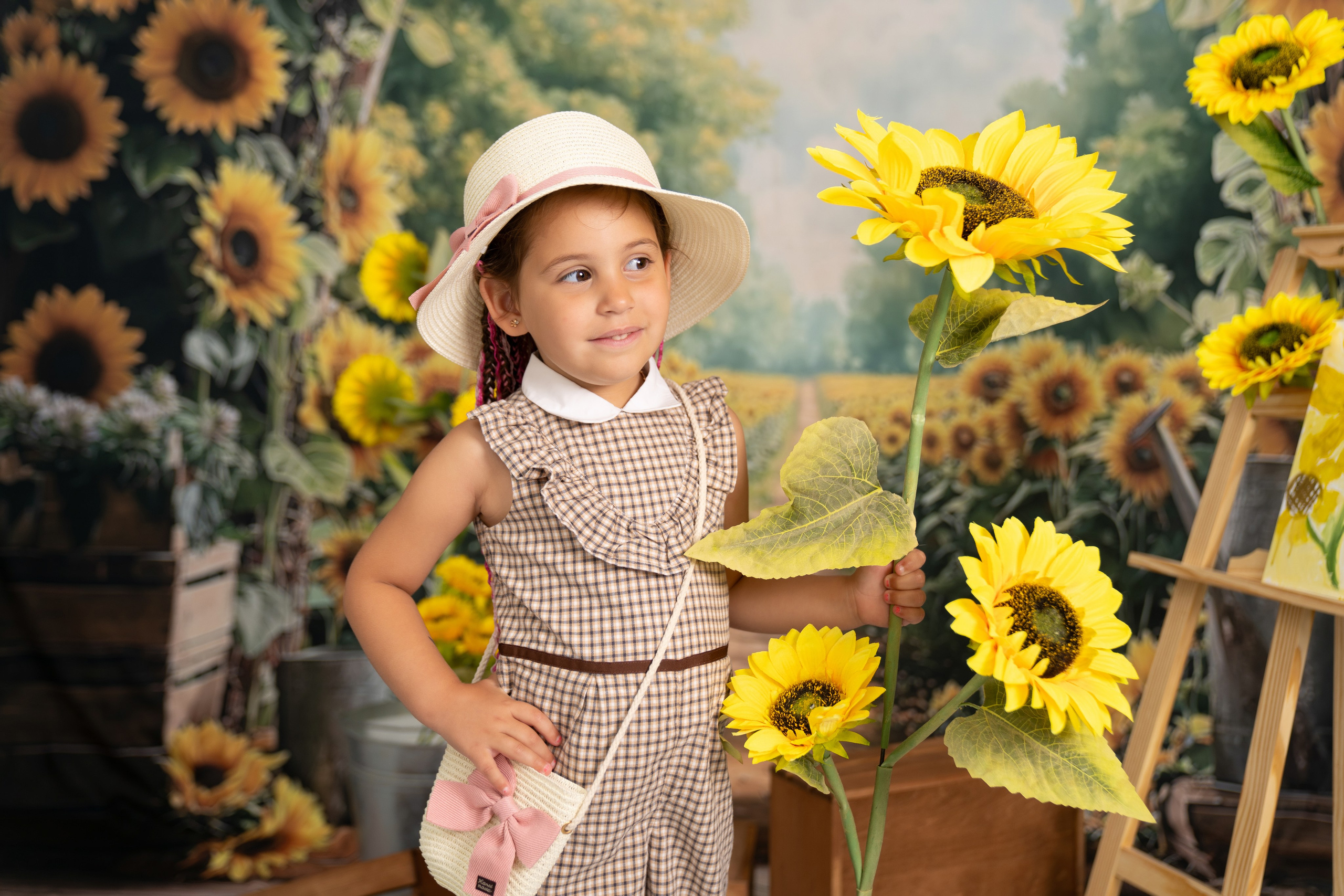 Тематические фото. МОСФОТОБУК Выпускные альбомы Москва